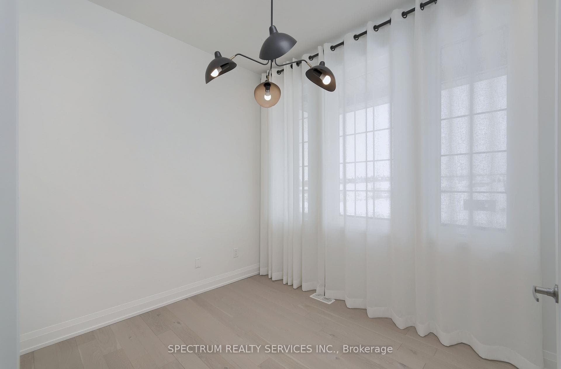 60 Crimson King Way photo 15