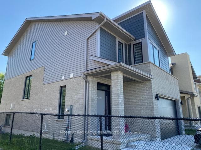 2040 Evans Boulevard photo 2
