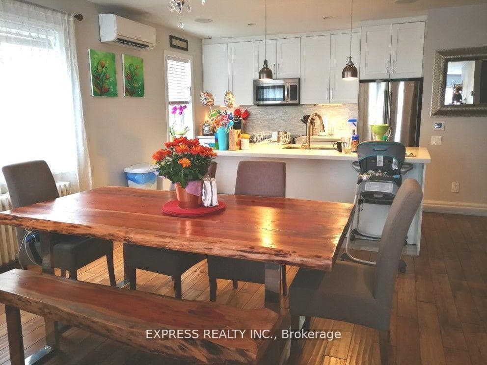 1134 Avenue Road Unit 2 photo 4