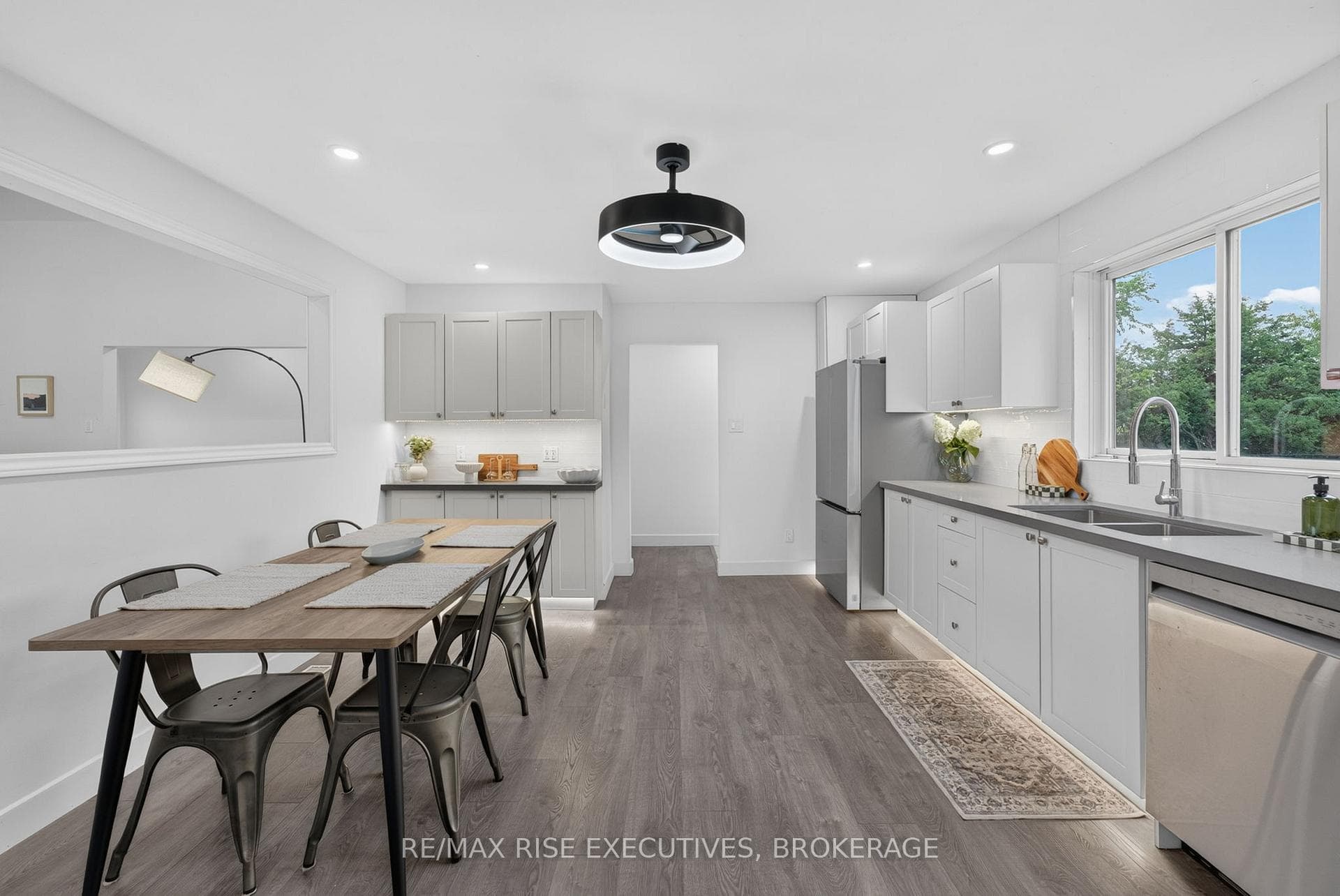 252 Hambly Road photo 9