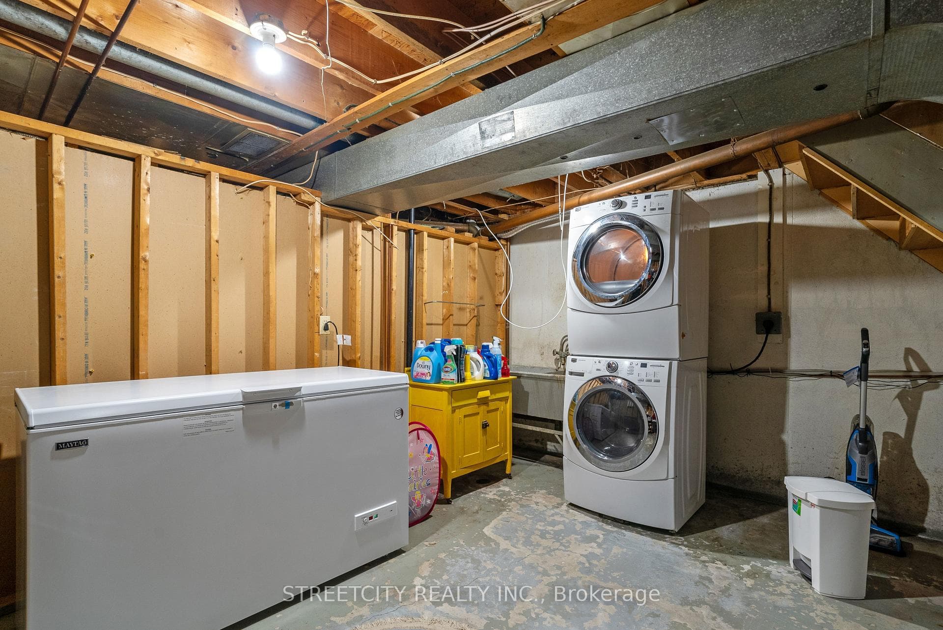 937 Luxton Drive photo 35