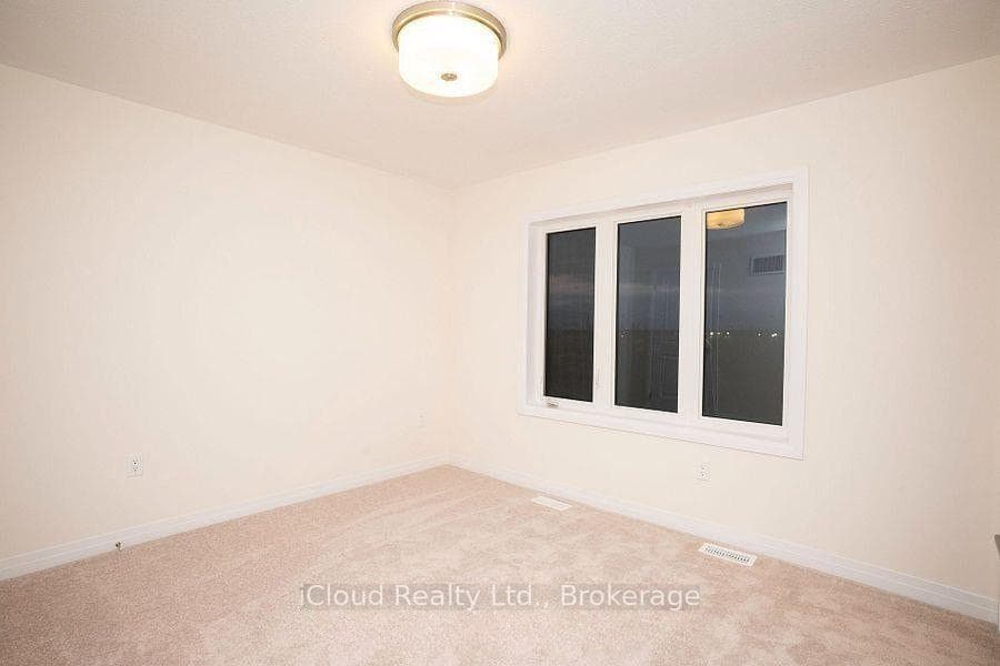84 Fieldridge Crescent photo 18