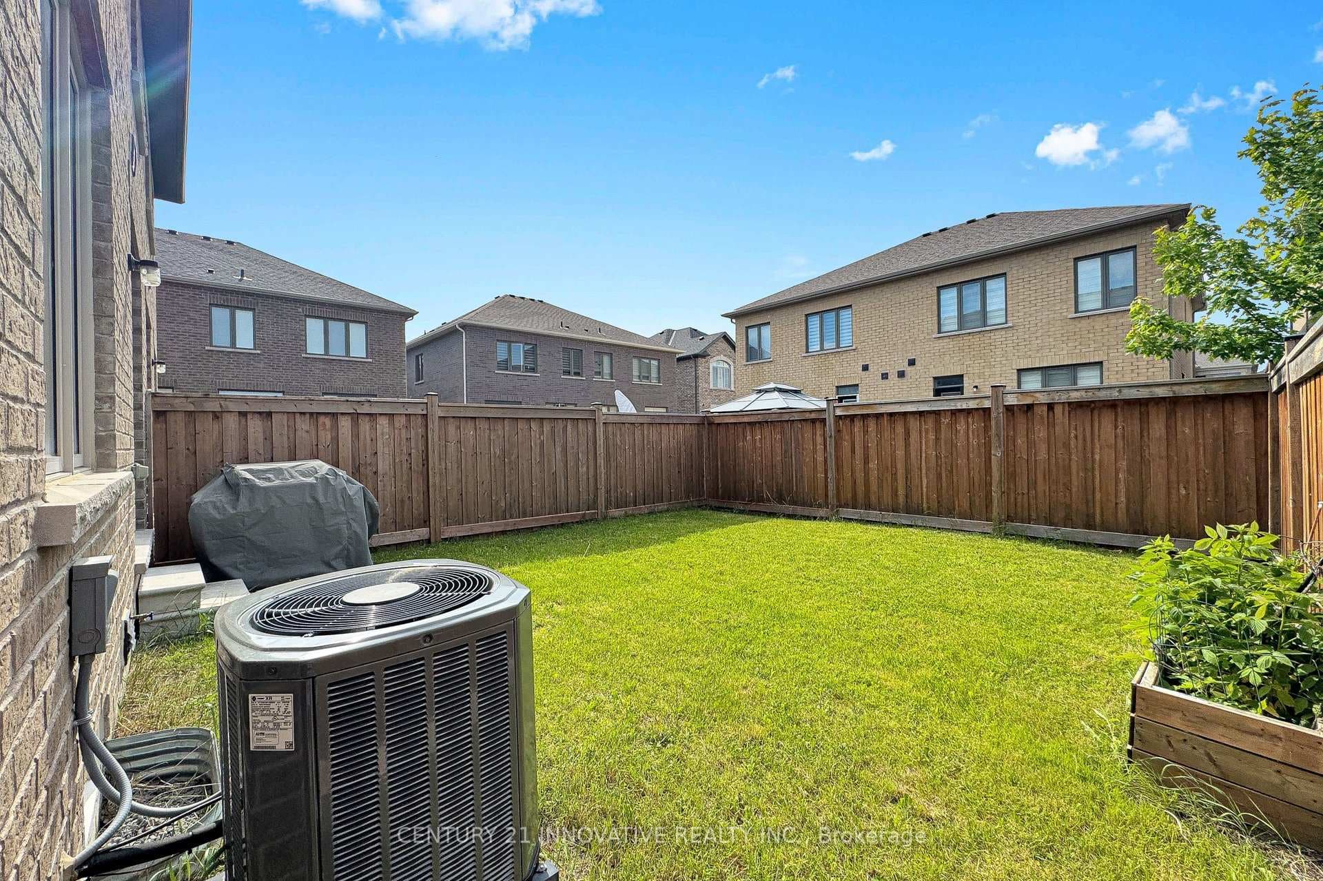 28 Conarty Crescent photo 44