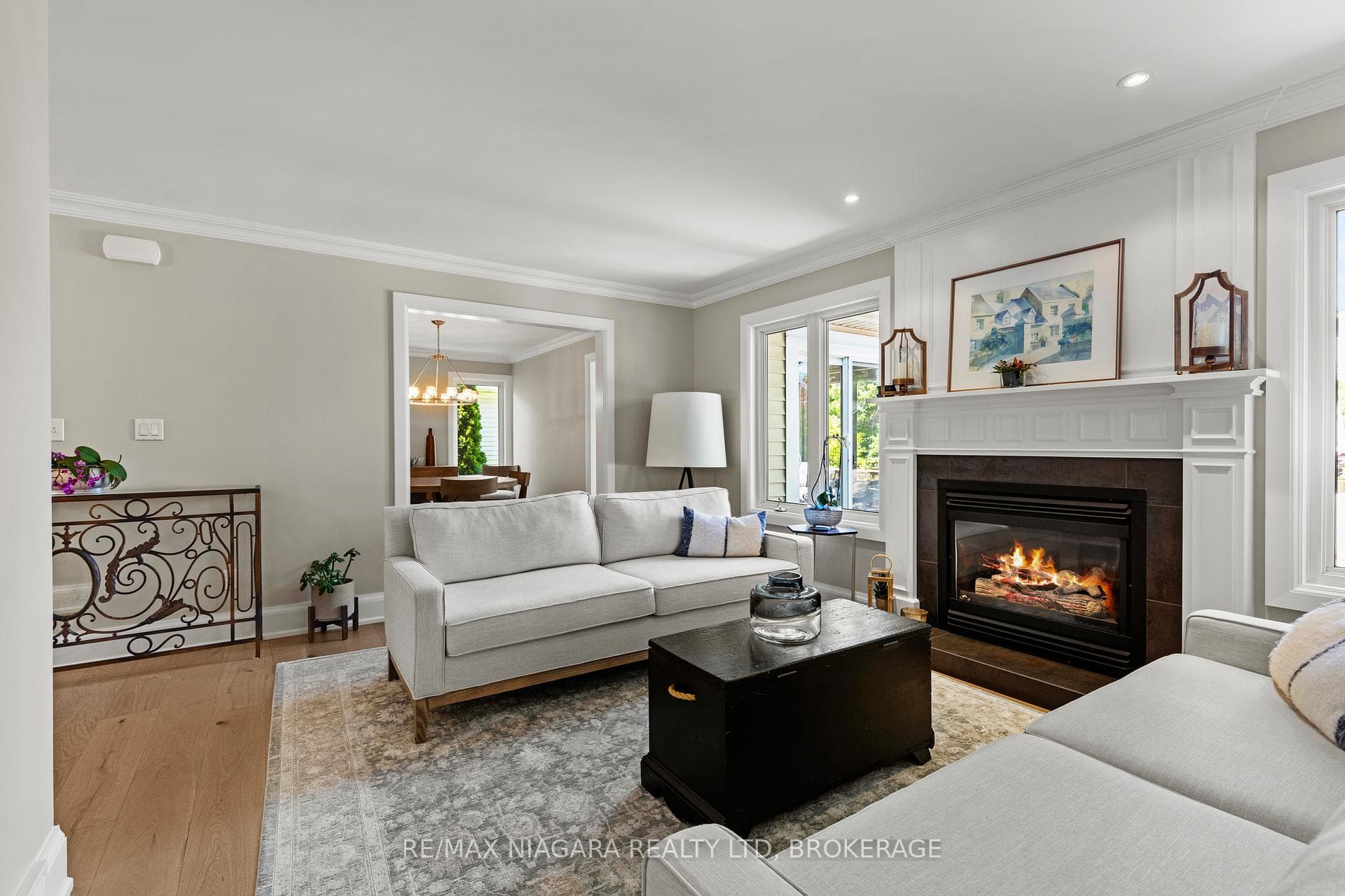 611 Victoria Street photo 11