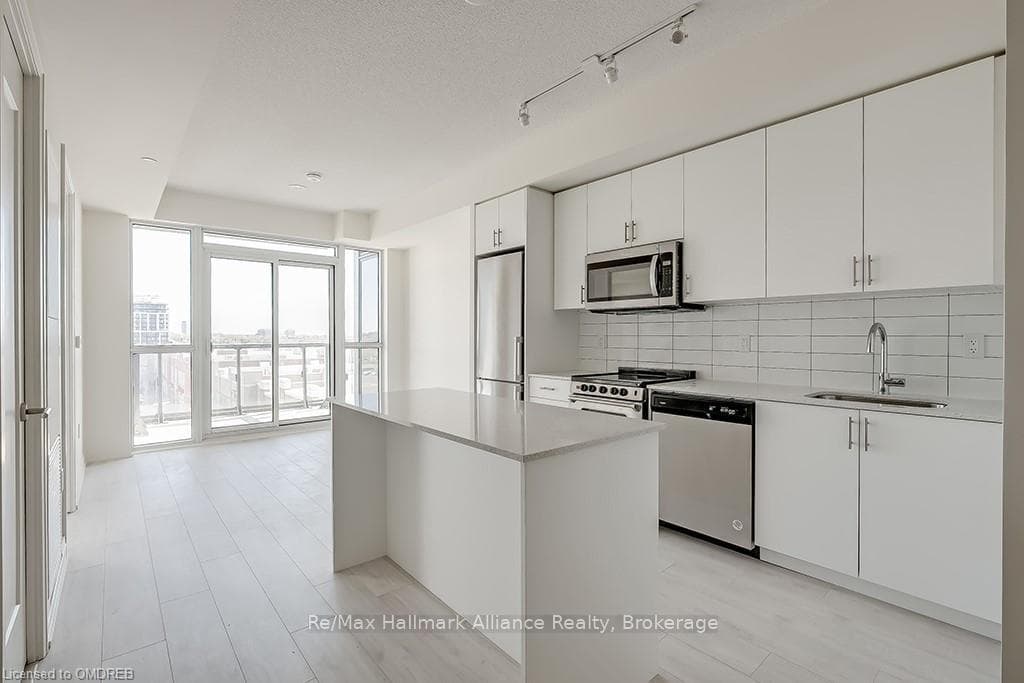 509 DUNDAS Street Unit 415 photo 13
