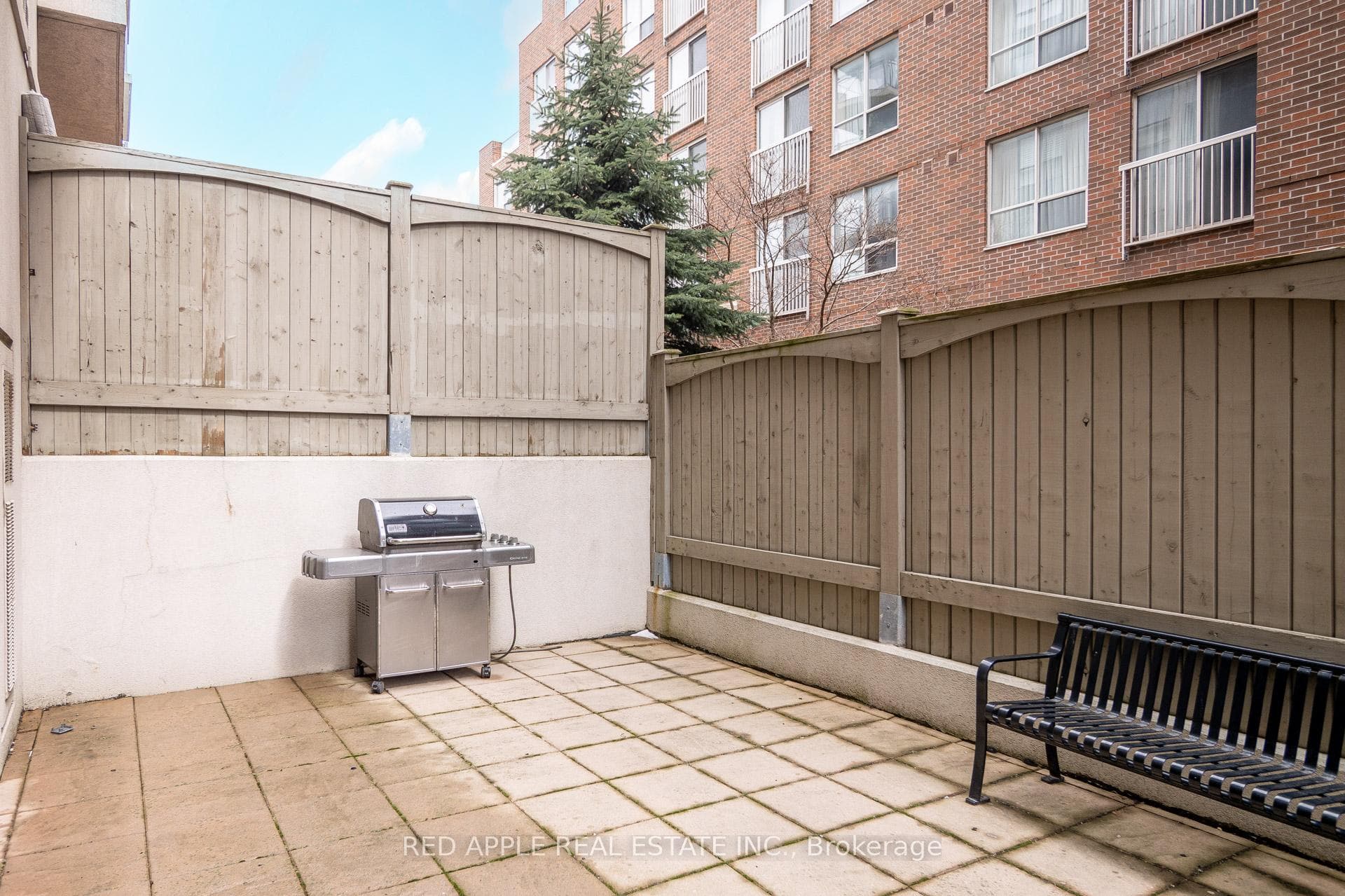 872 Sheppard Avenue Unit 204 photo 39