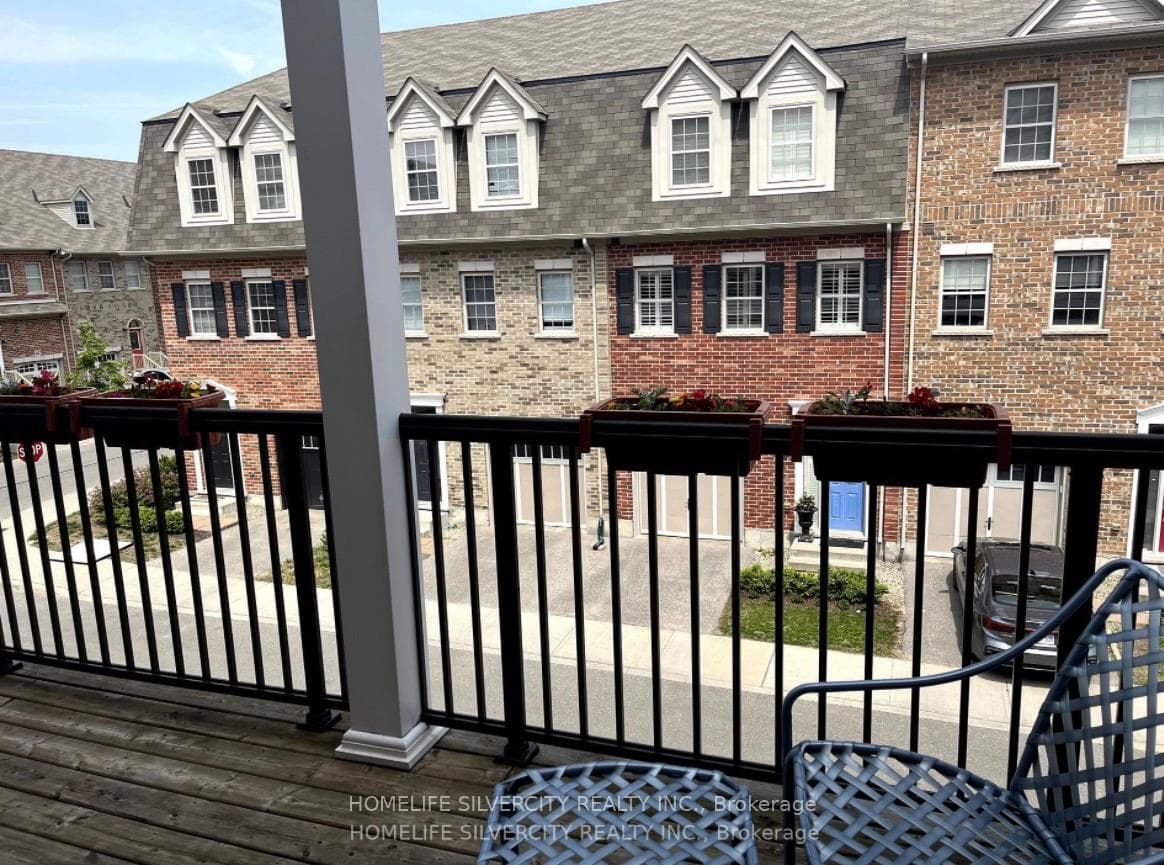 19 John Russell Lane photo 11