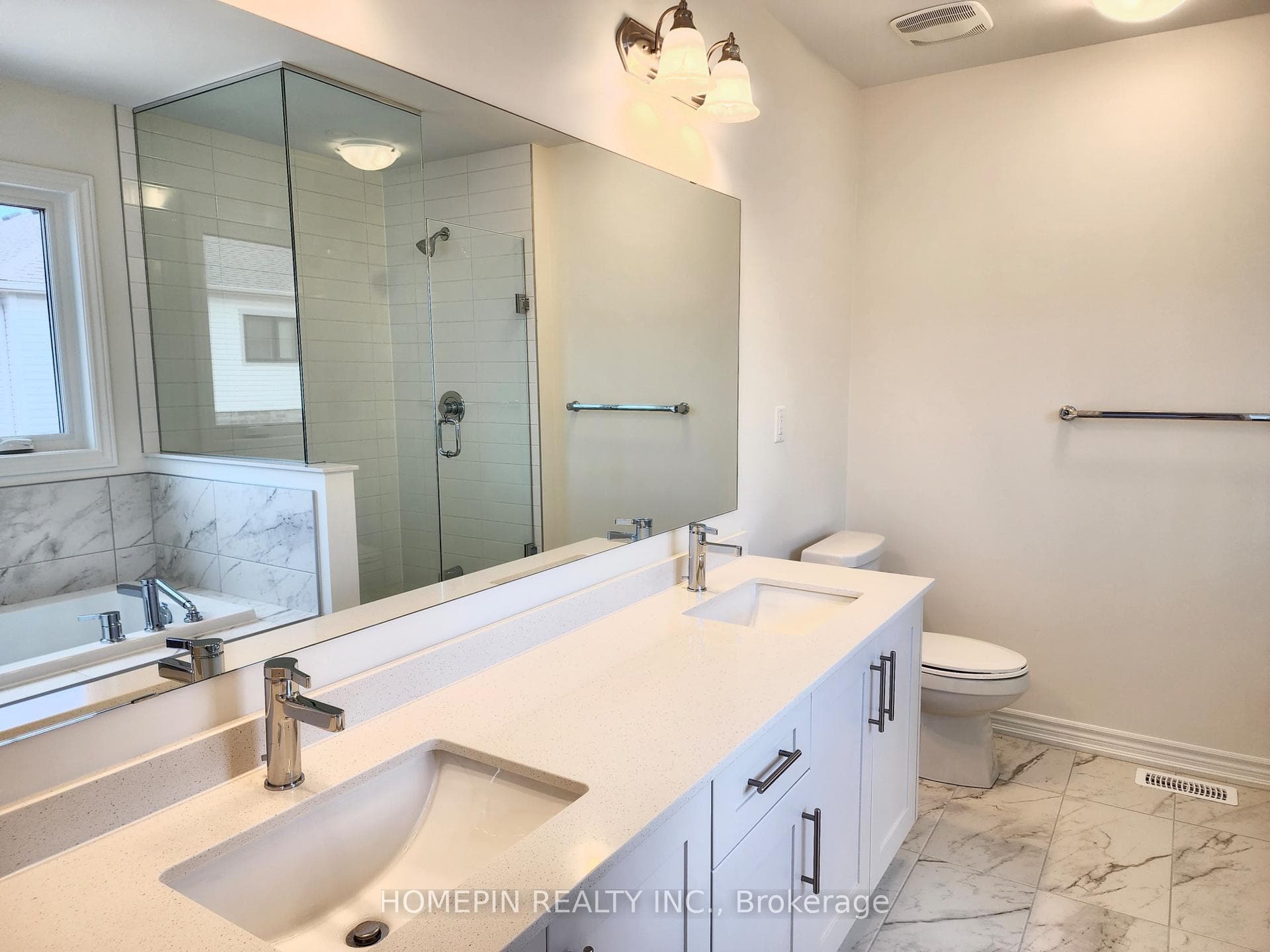 21 Phoenix Boulevard photo 13