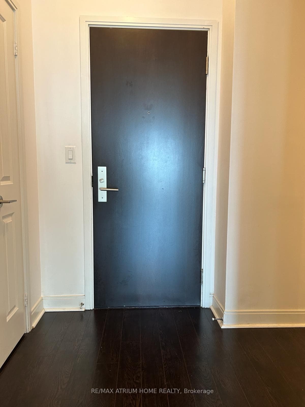 60 Absolute Avenue Unit 1908 photo 27