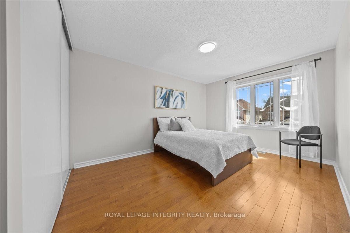 650 New Liskeard Crescent photo 30