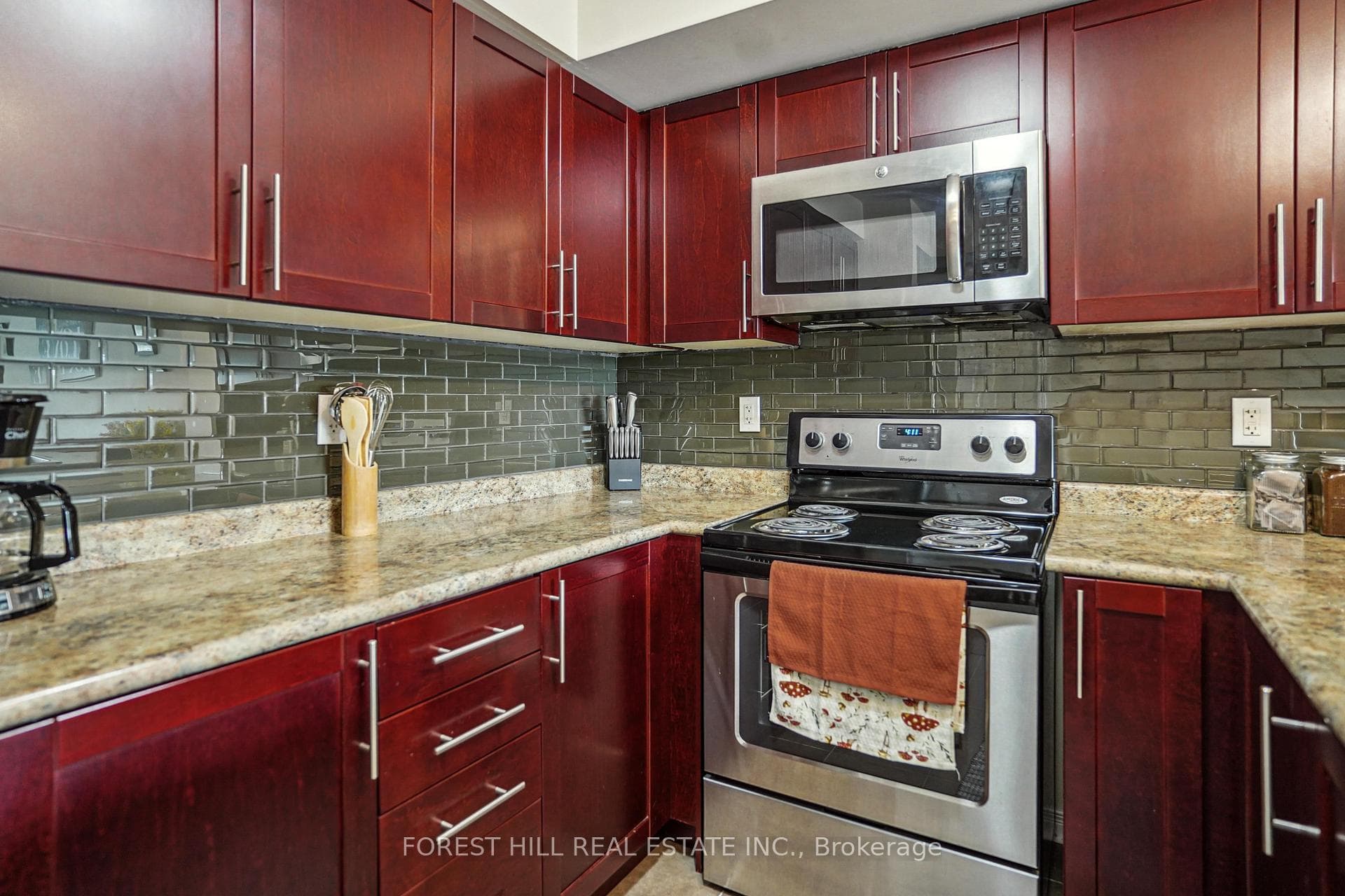 182 Kingston rd Road Unit 60 photo 11