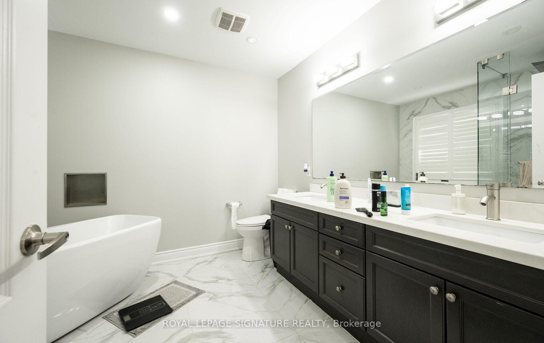 1071 Syndenham Lane photo 20