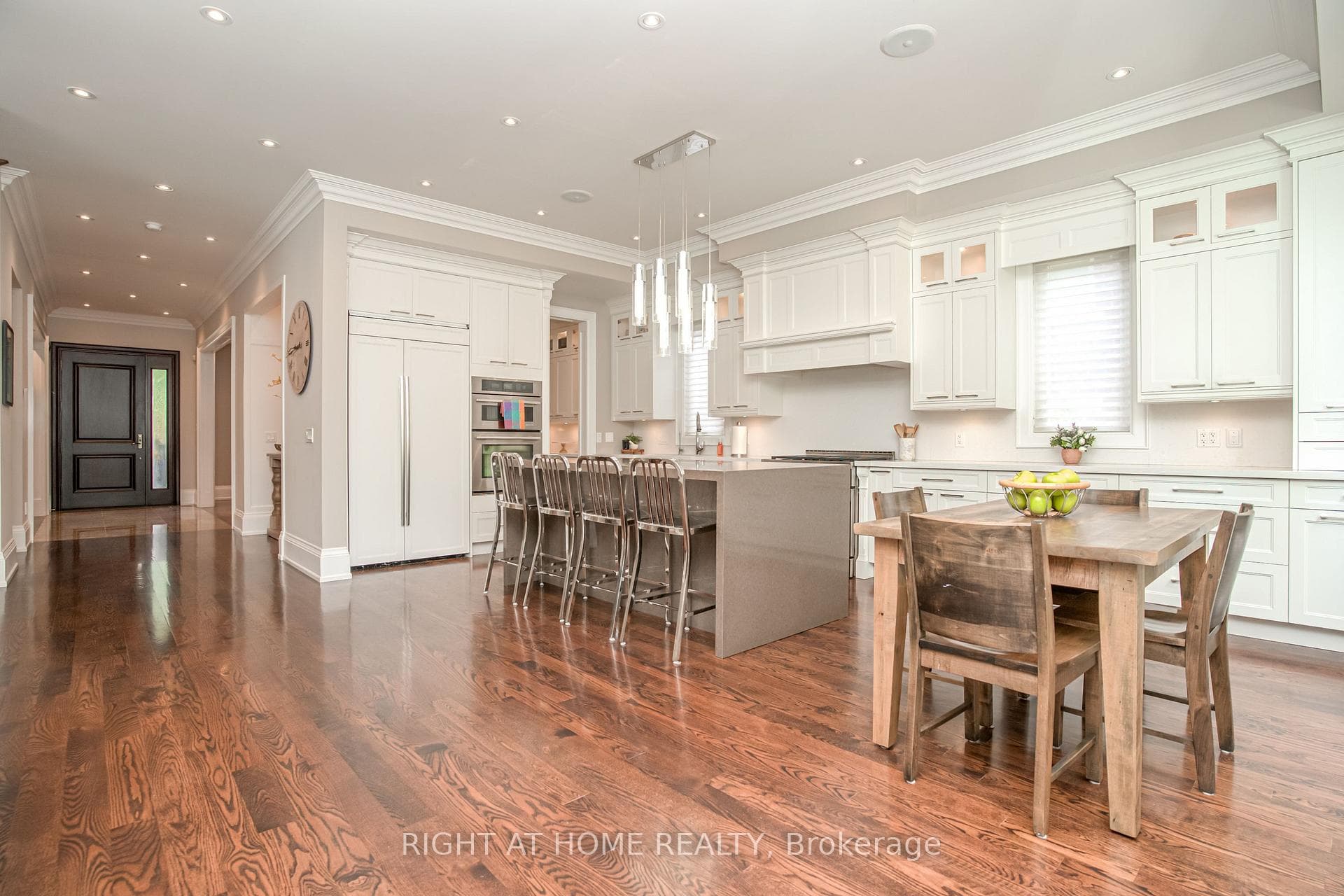 1479 Briarwood Crescent photo 8