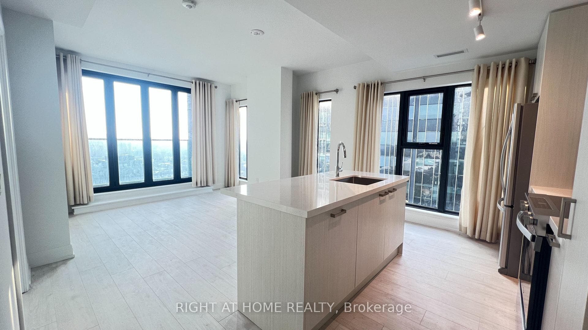 20 Soudan Avenue Unit 1707 photo 1