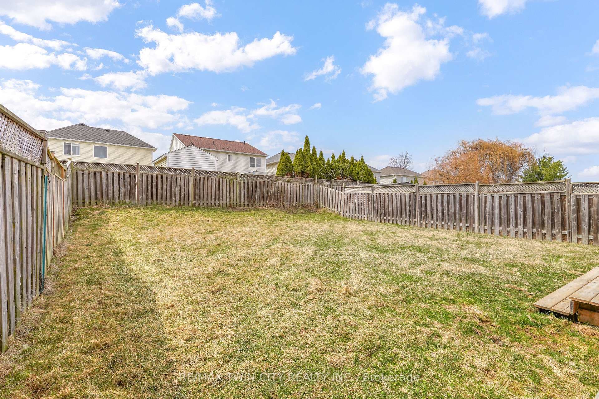 216 Osborn Avenue photo 27