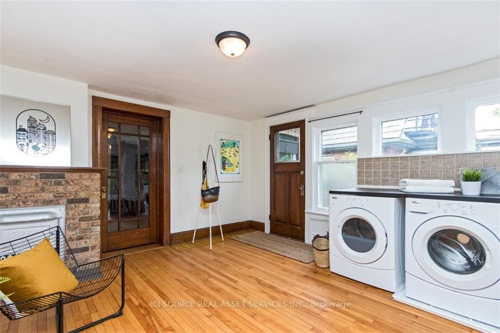 99 Melrose Avenue Unit Upper photo 14