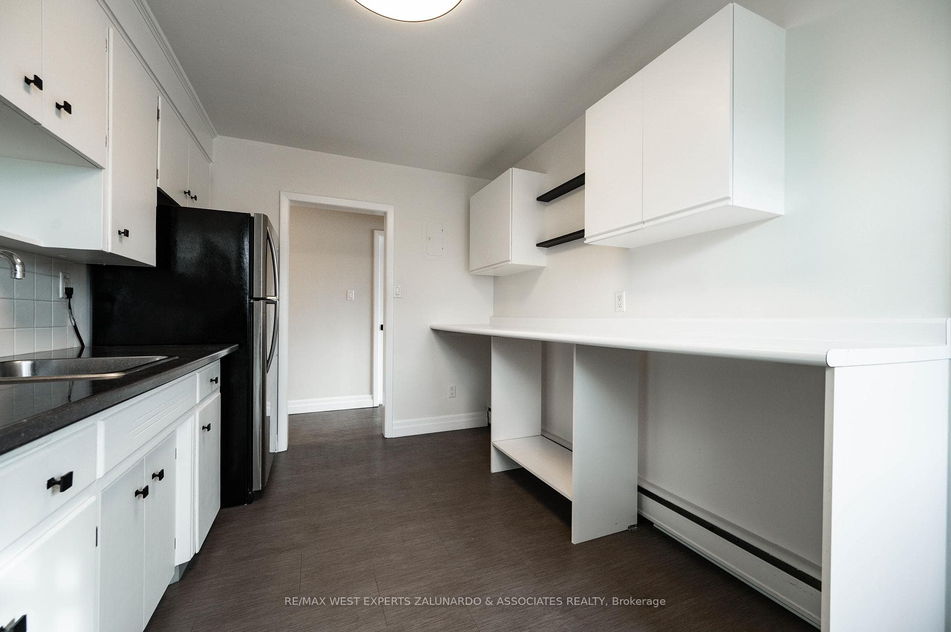 230 Sherwood Avenue Unit 2 photo 12