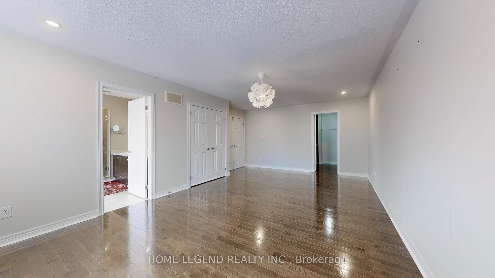 1 Siena Drive photo 20