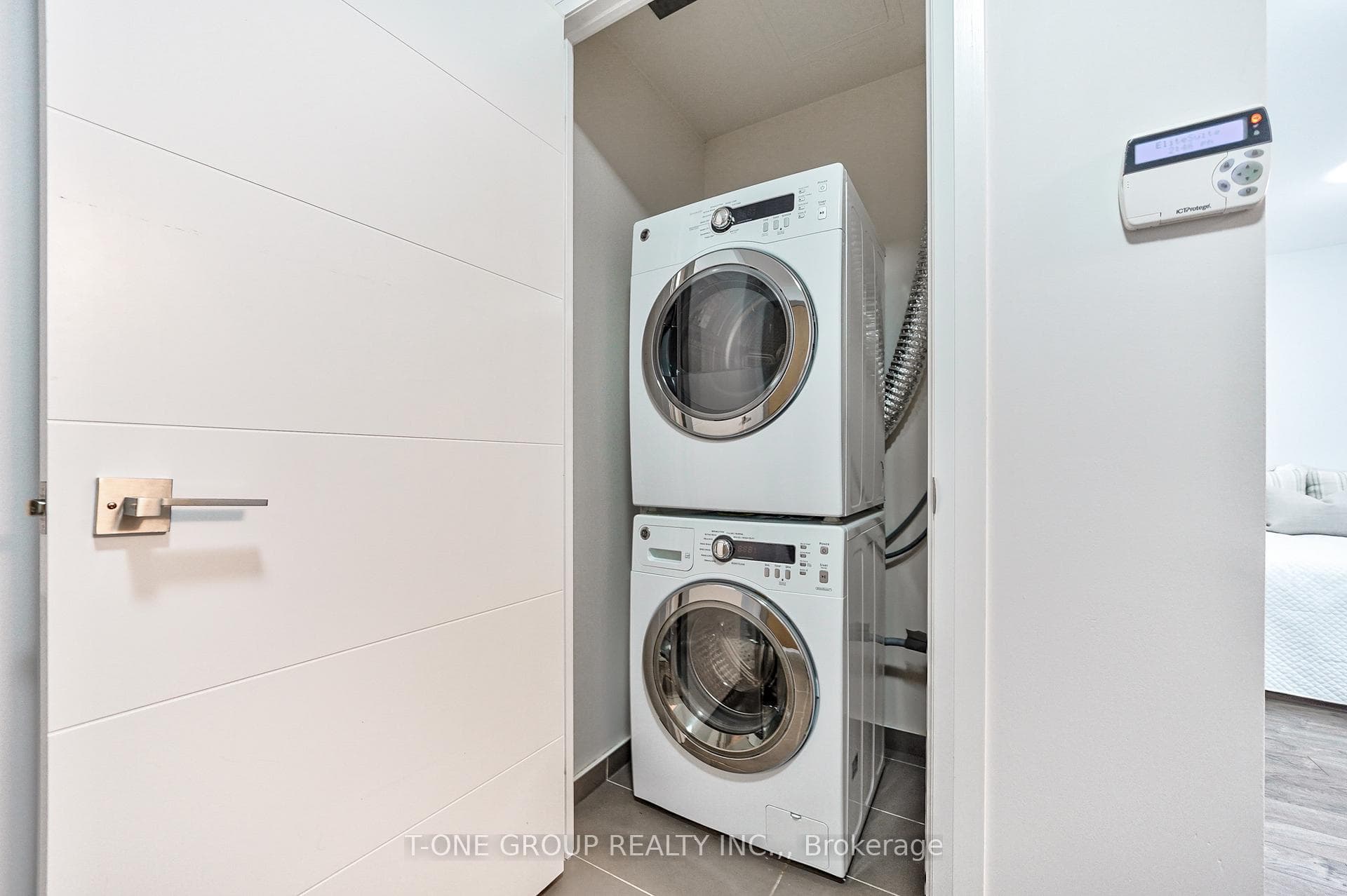 18 Uptown Drive Unit 227 photo 28
