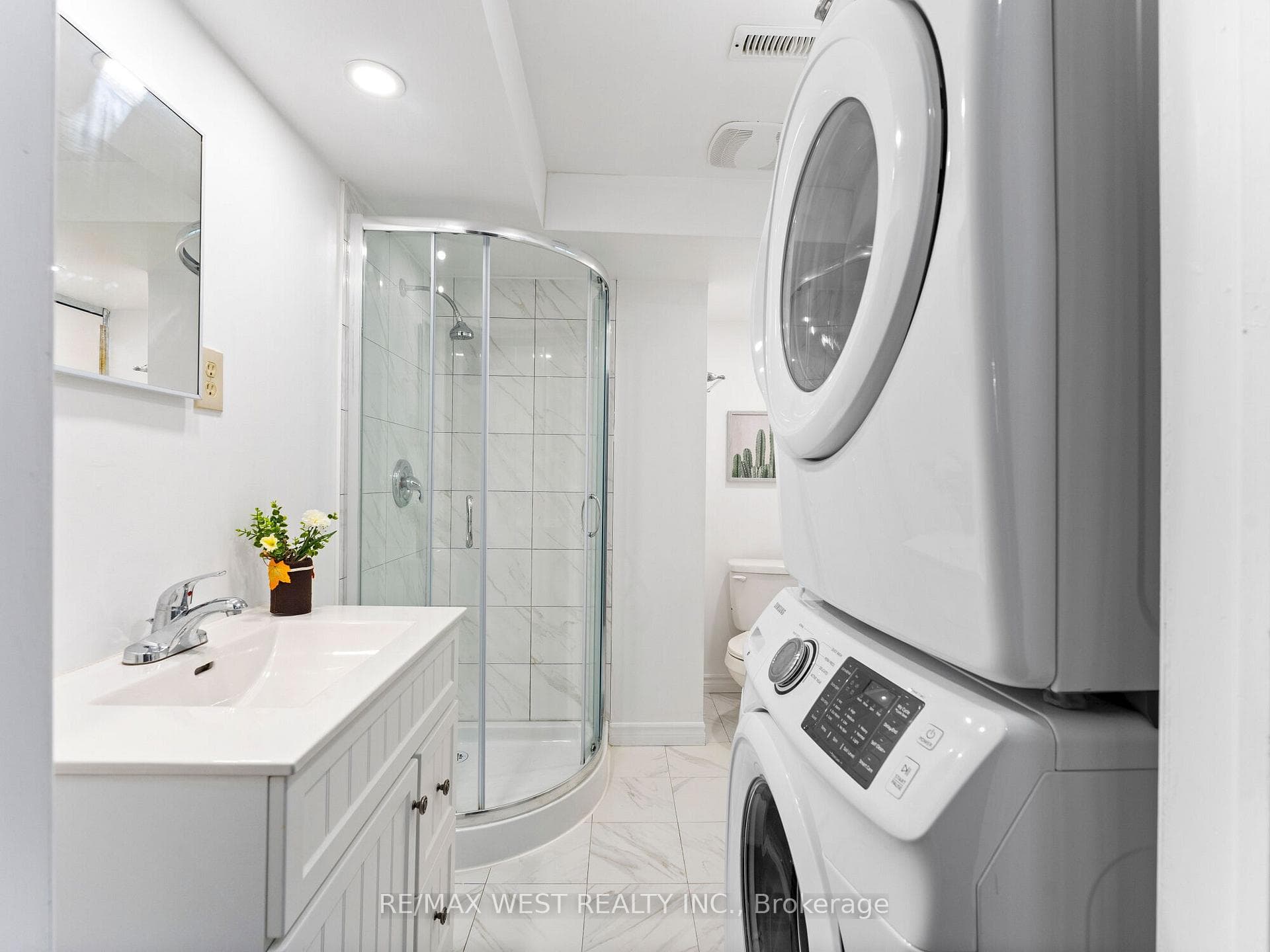 1608 Autumn Crescent photo 29