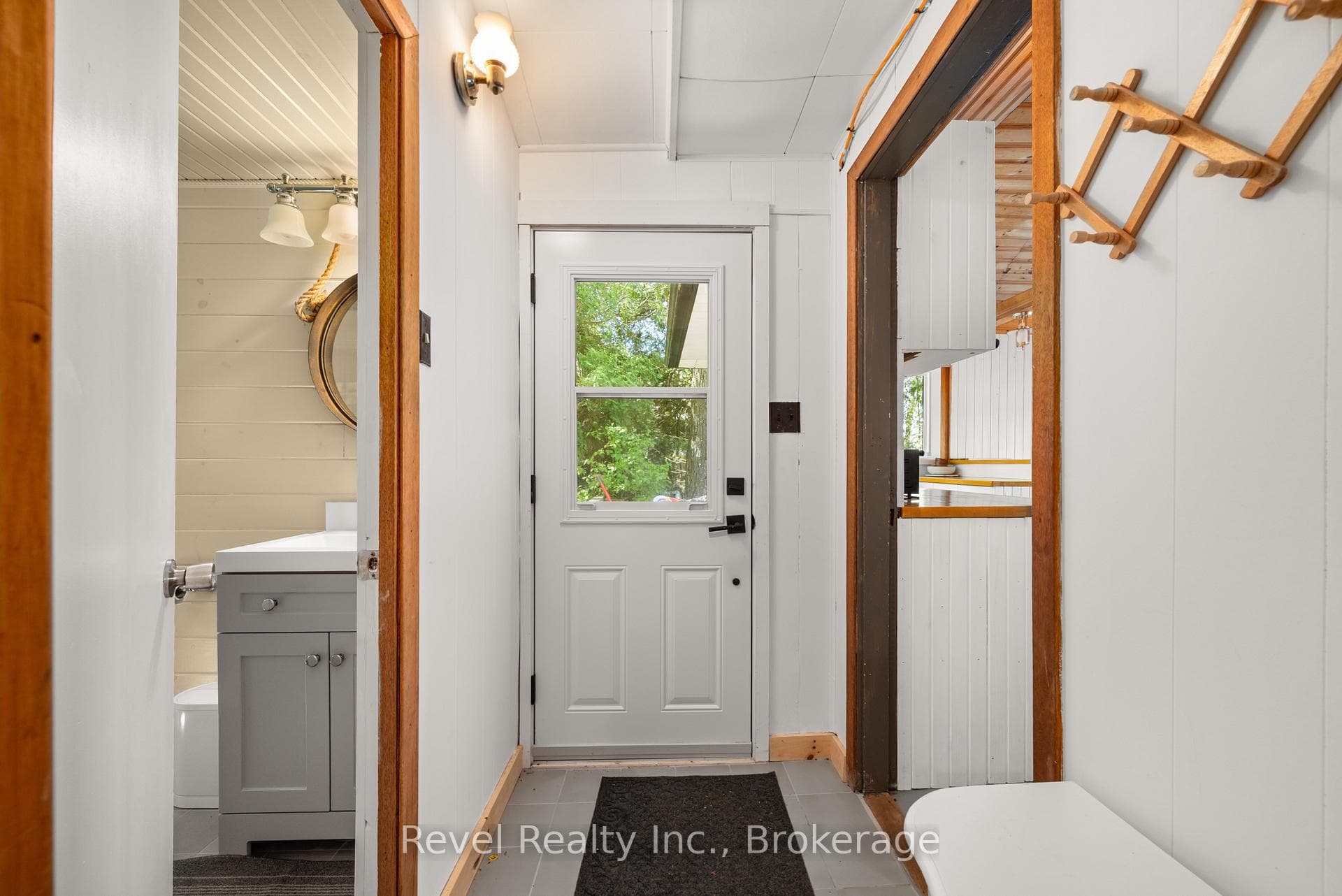 8004 Taits Beach Road photo 15