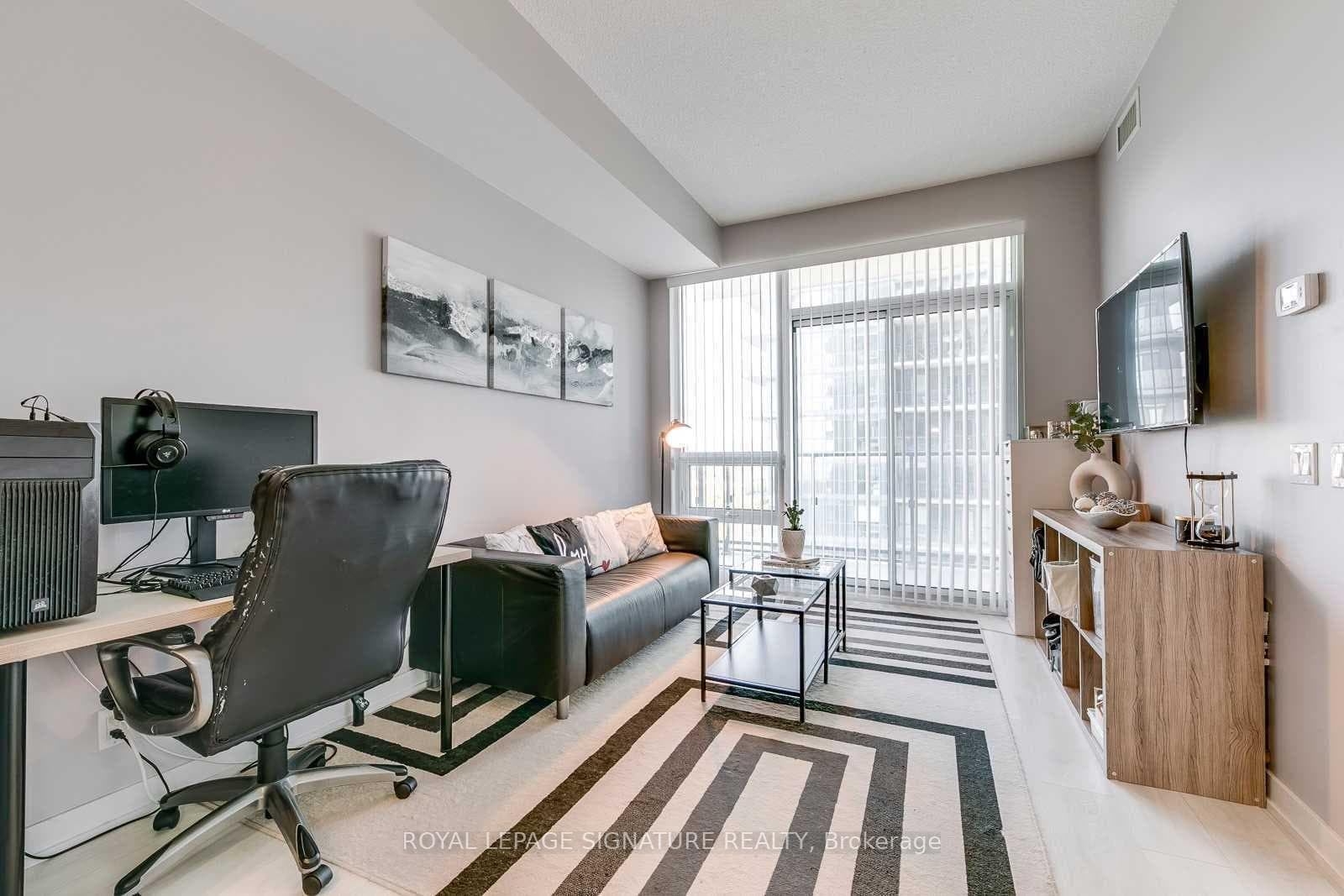 2212 Lake Shore Boulevard Unit 1907 photo 8