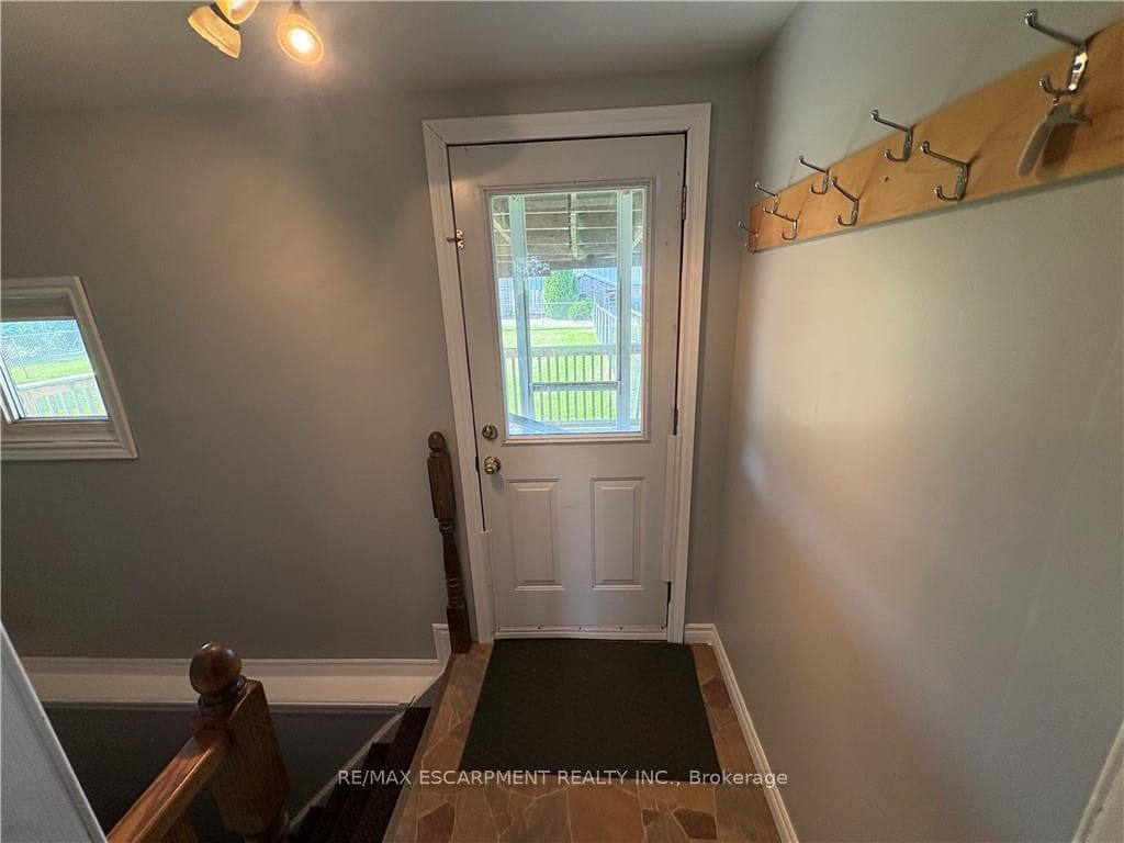 7358 Canborough Road photo 15