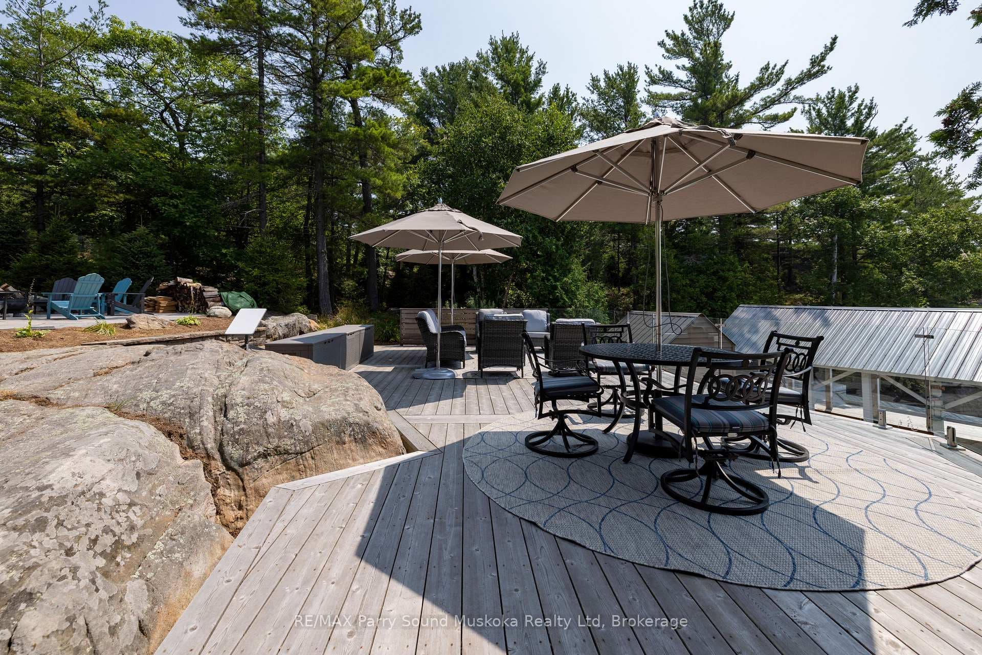 2 A258 Island photo 39