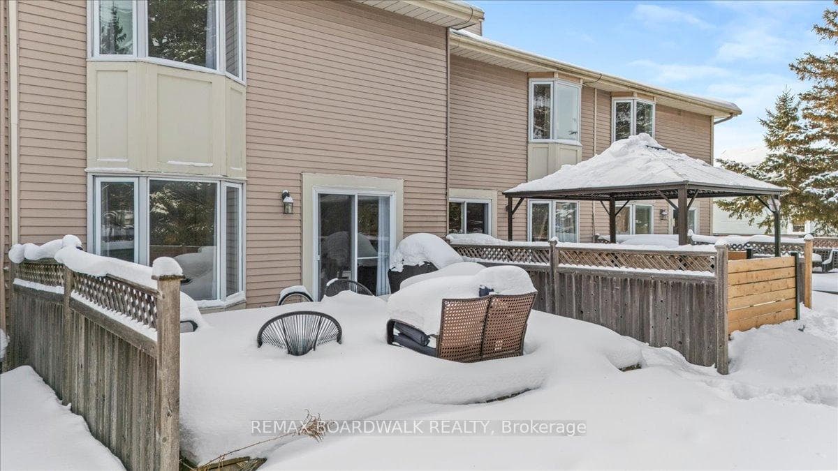 294 Valade Crescent photo 36