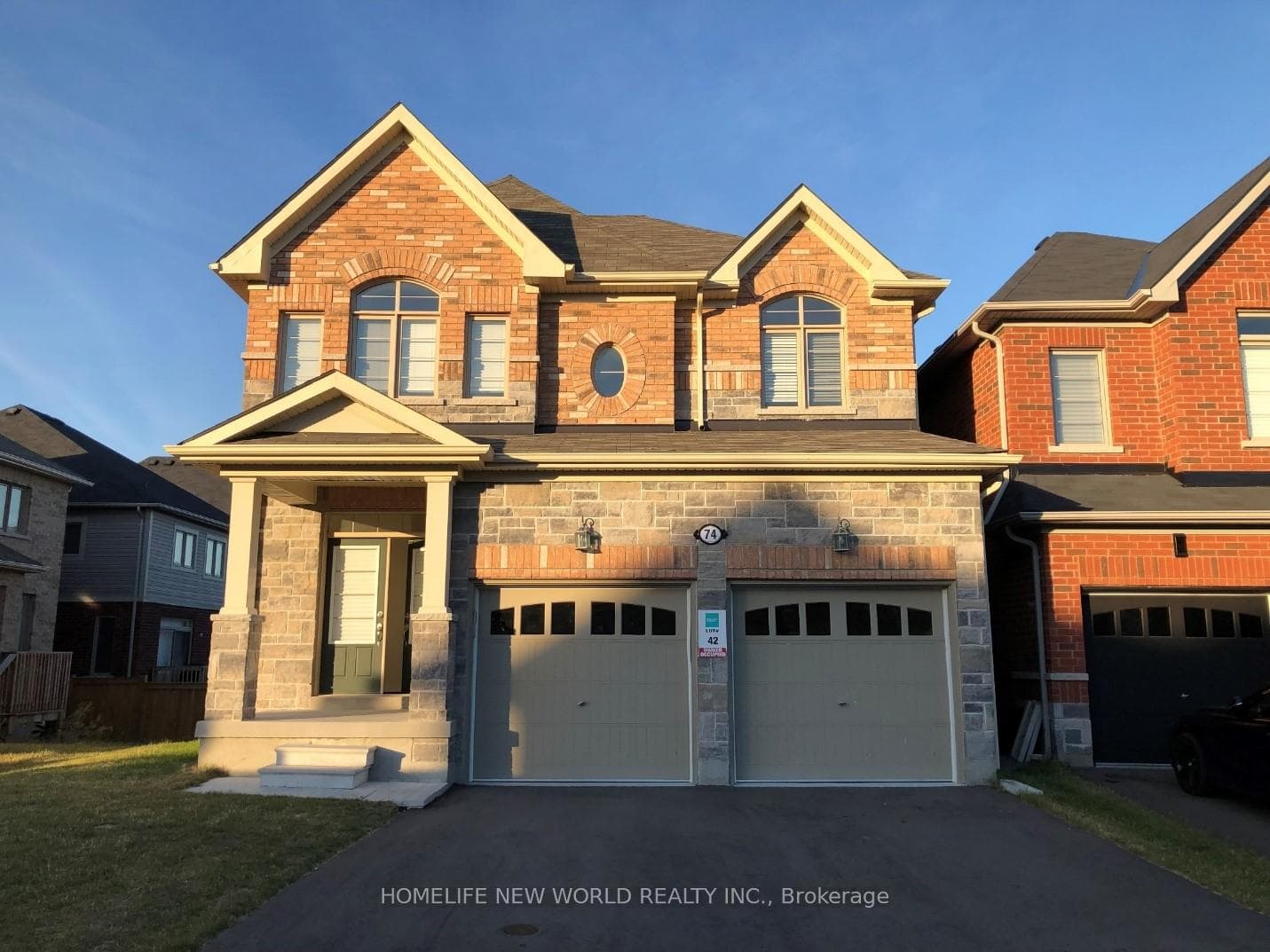 74 Terry Crescent photo 1