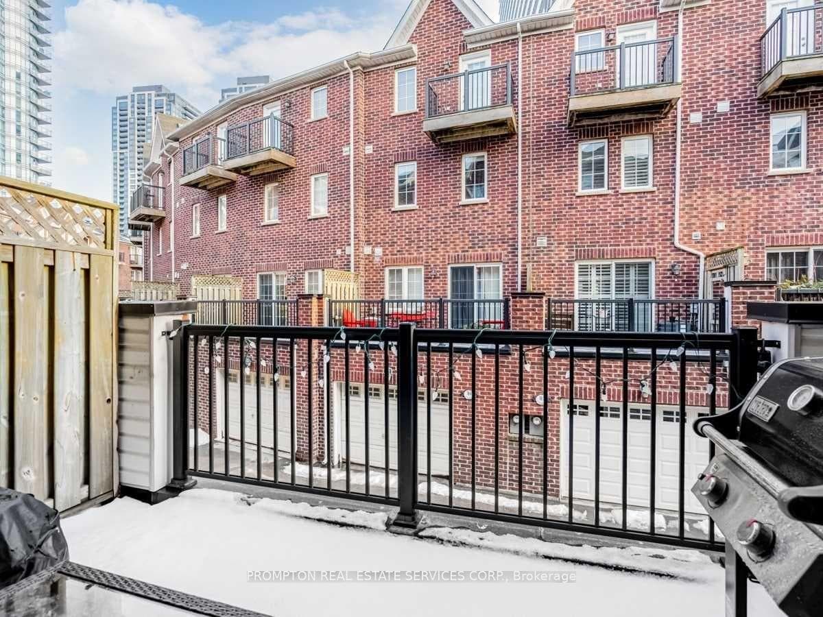 99 The Queensway N/A Unit 42 photo 12