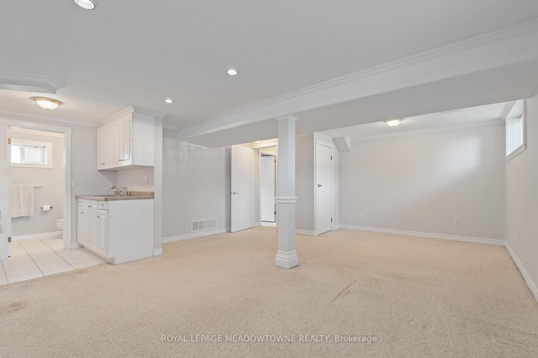 2 Raylawn Crescent photo 24