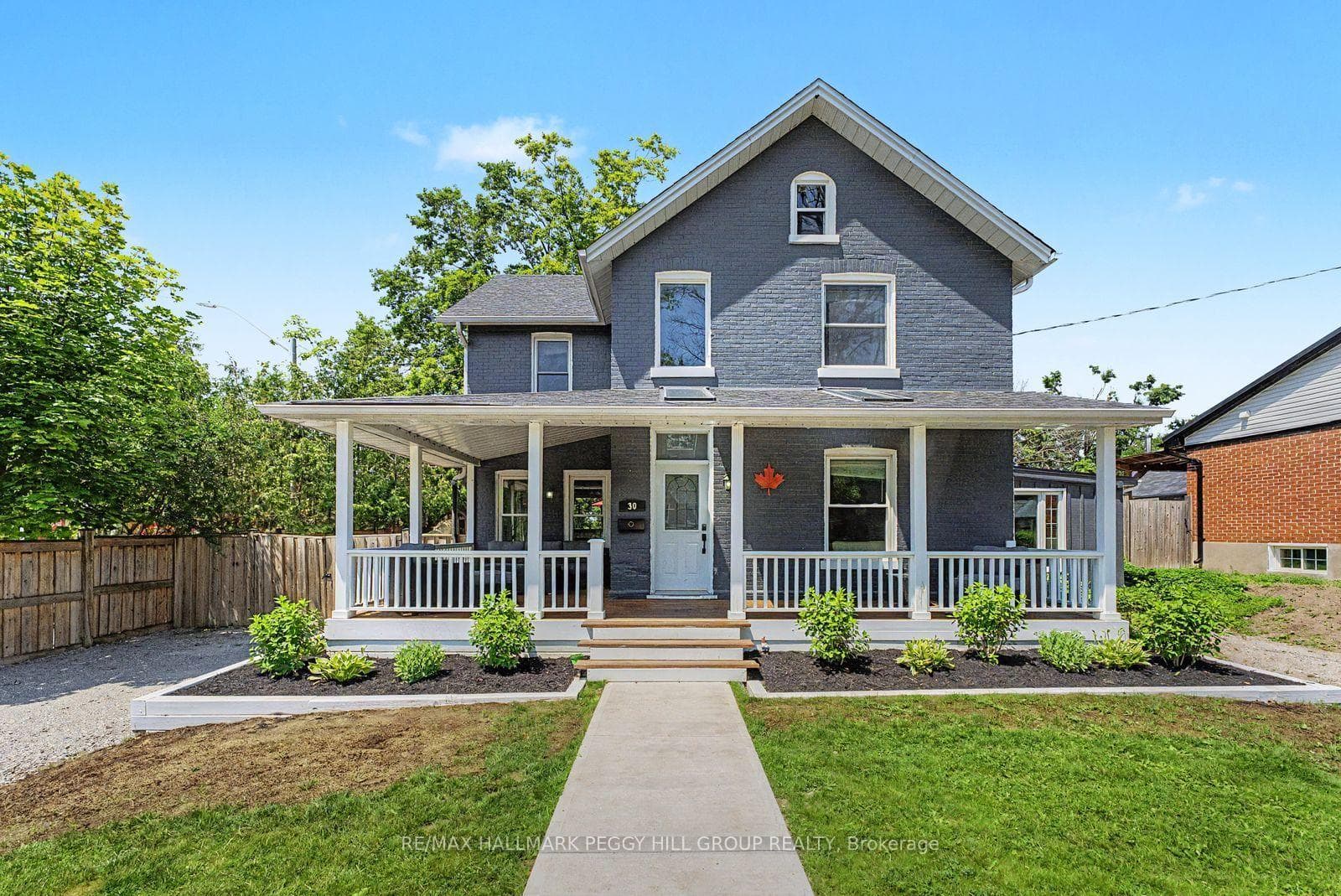 30 Eugenia Street photo 1