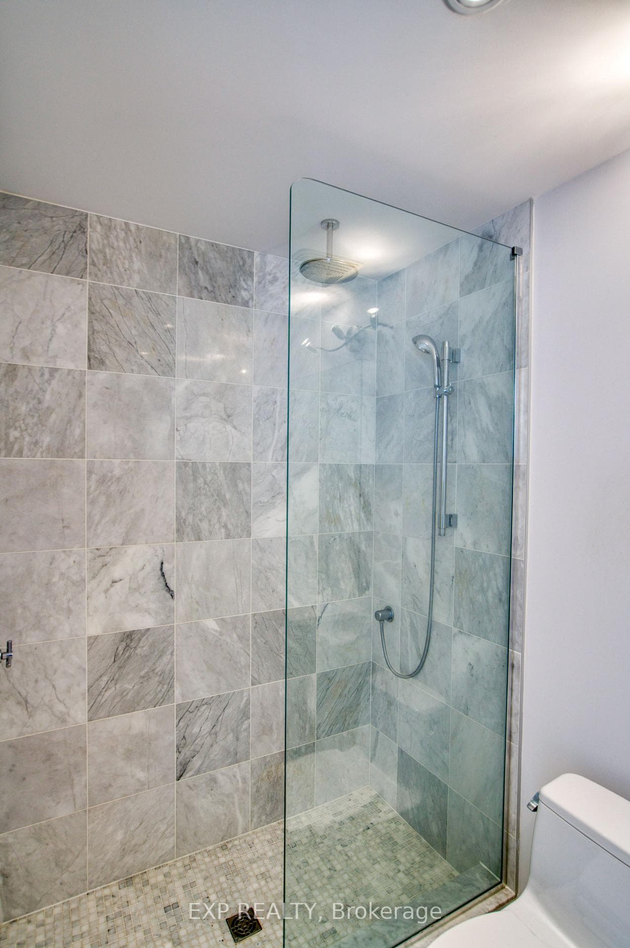 300 Lisgar Street Unit 603 photo 12