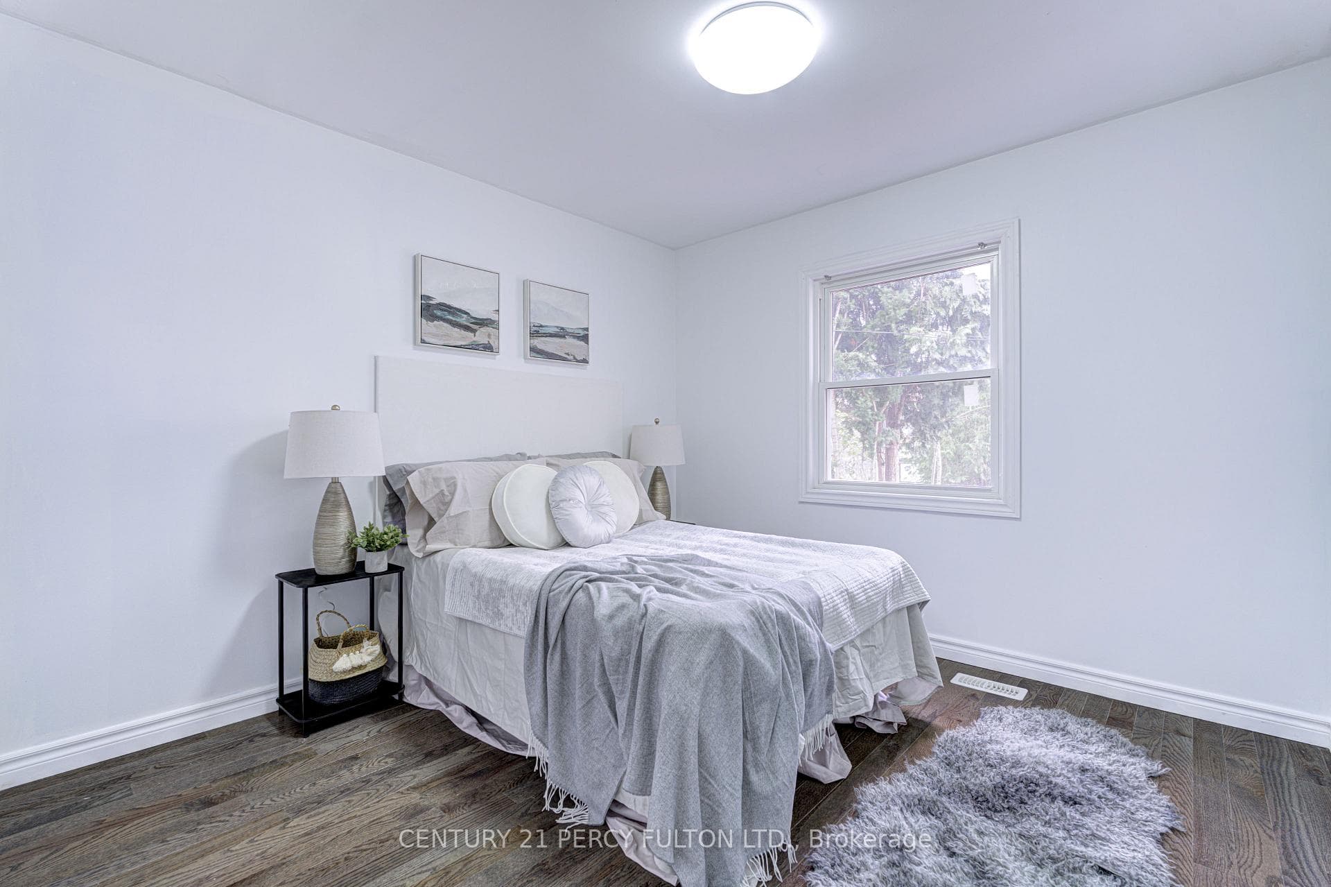 477 Britannia Avenue photo 7