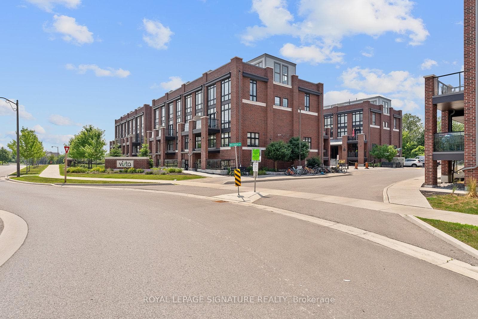 18 WHITAKER Way Unit 149 photo 29