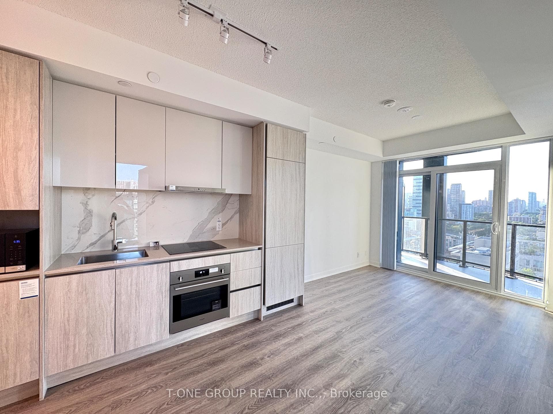 180 Front Street Unit 2603 photo 12