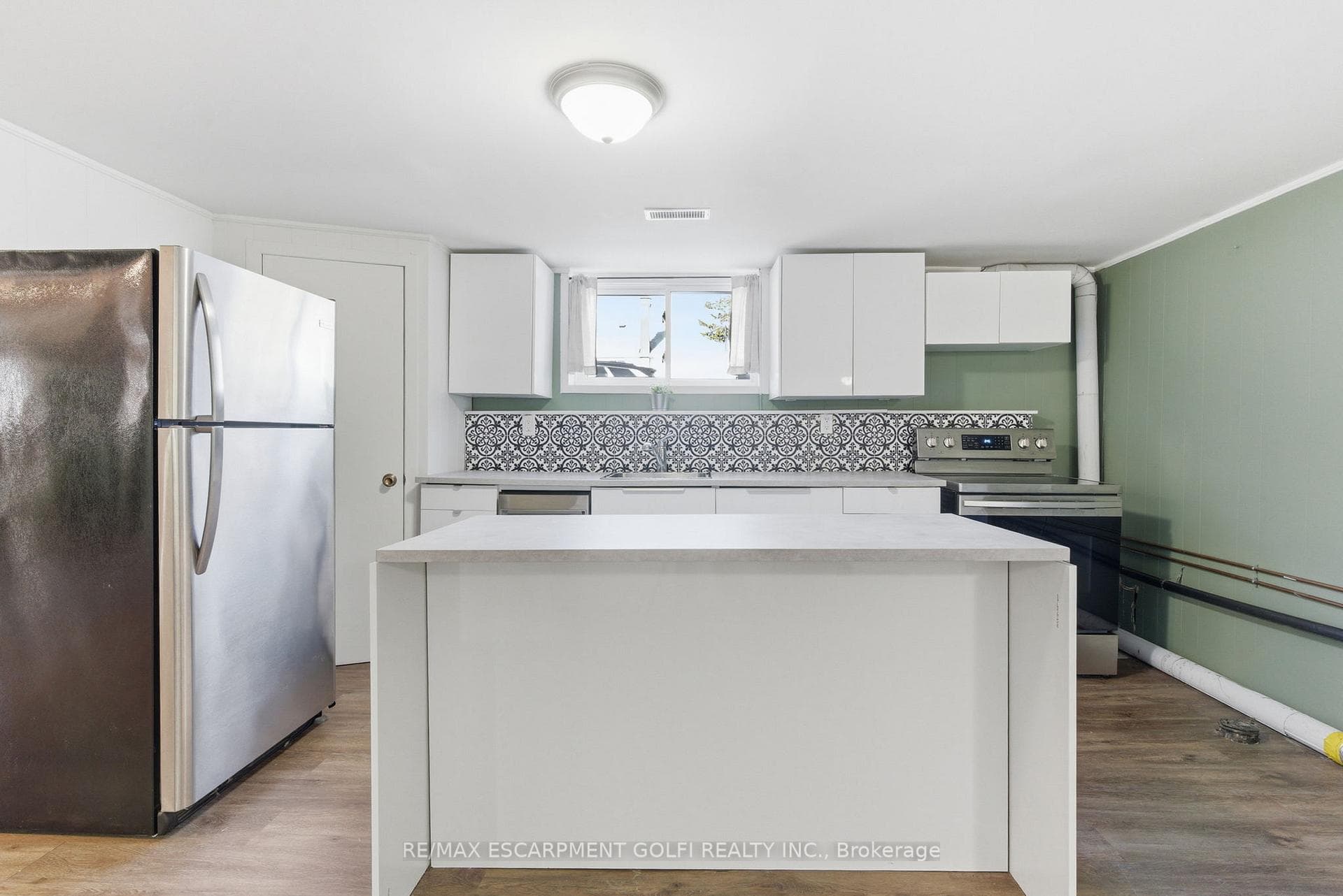 216 Walter Avenue photo 35