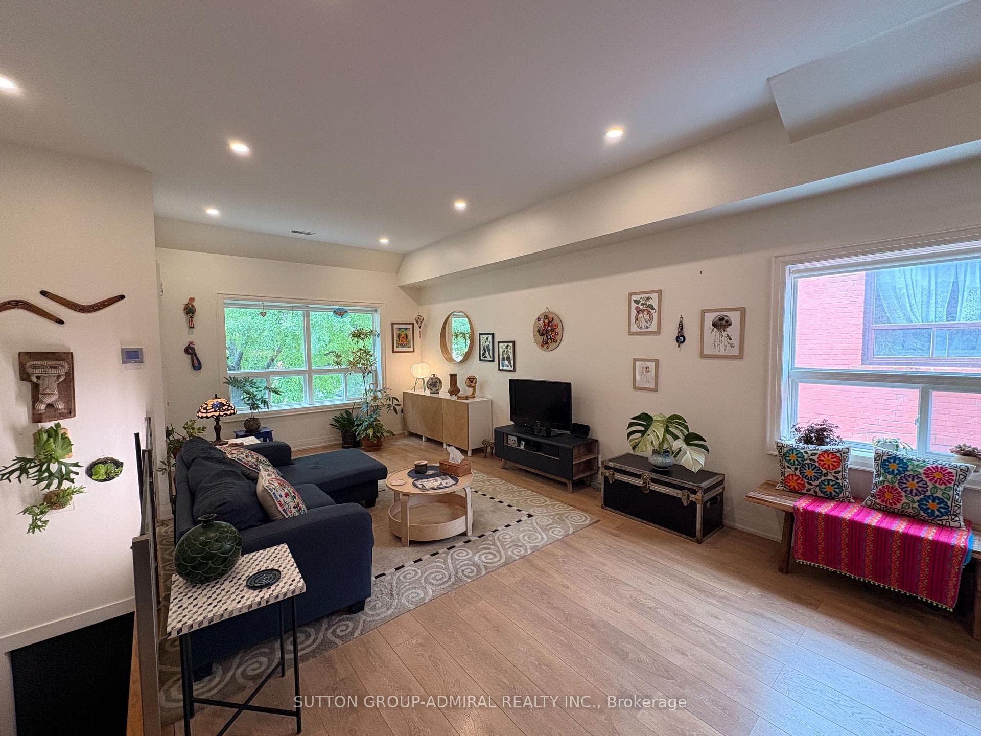 347 Northcliffe Boulevard Unit 2 photo 4