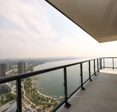 38 Annie Craig Drive Unit PH102 photo 32