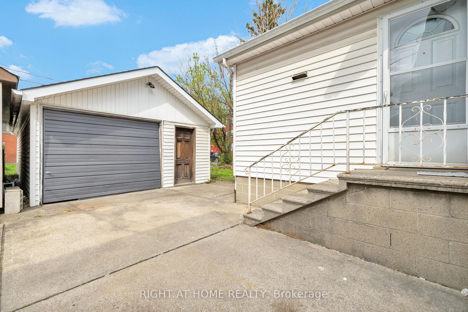 321 Rankin Avenue photo 19