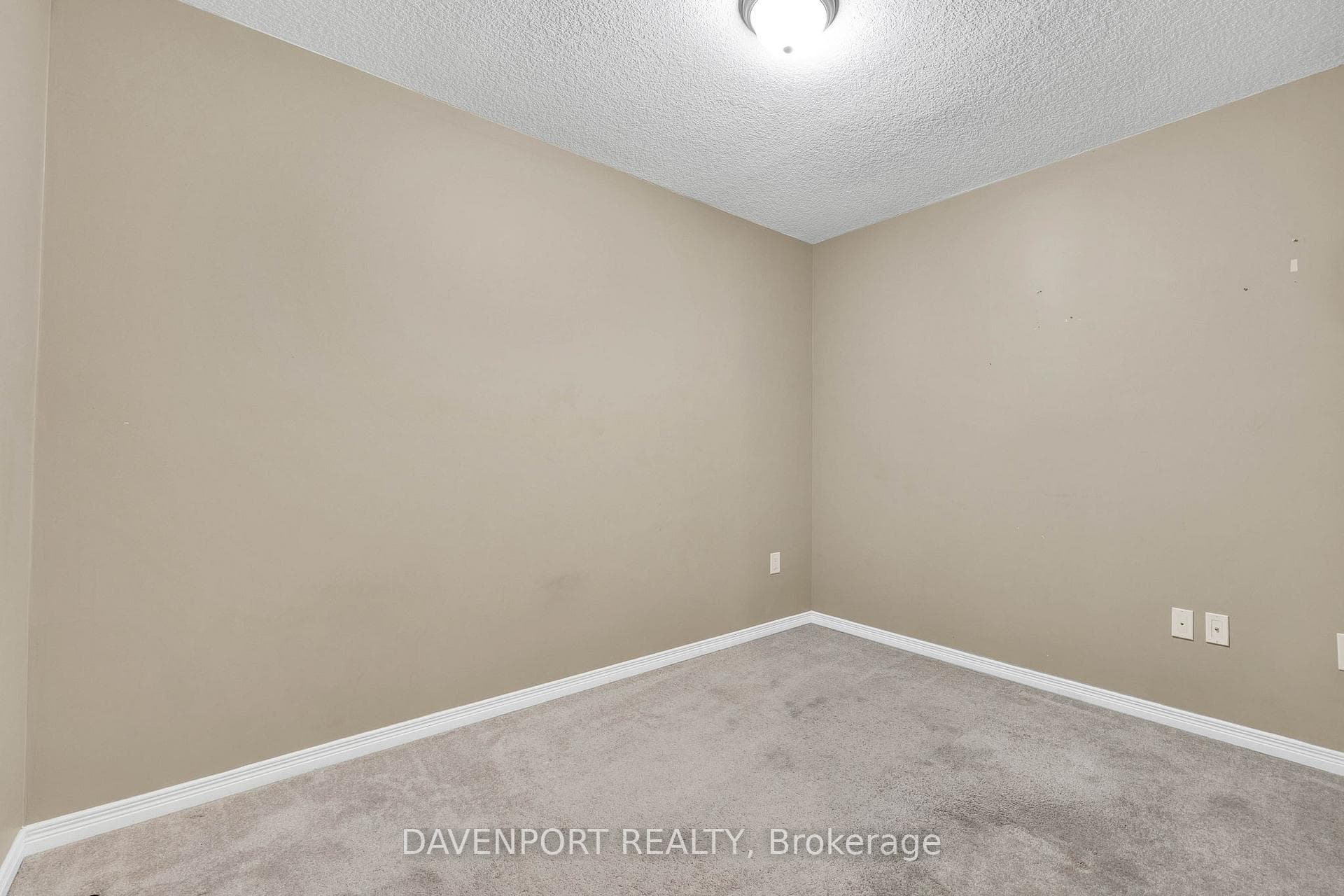 701 Homer Watson Boulevard Unit 3 photo 6