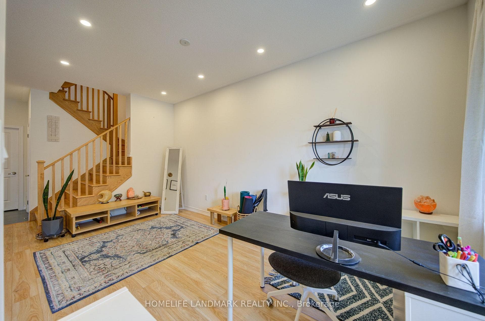 97 Cornell Centre Boulevard photo 5