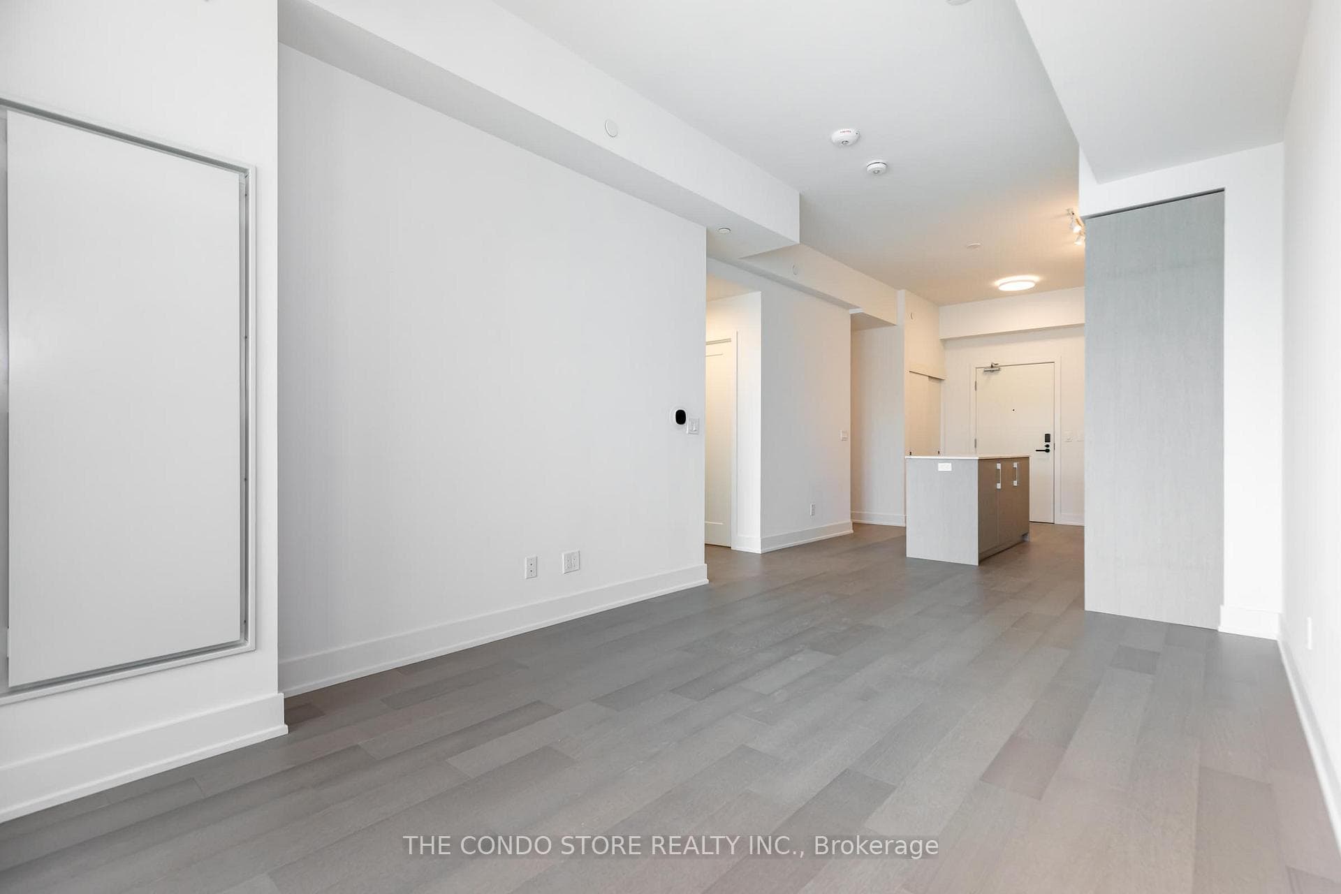 8 Manor Road Unit 304 photo 6