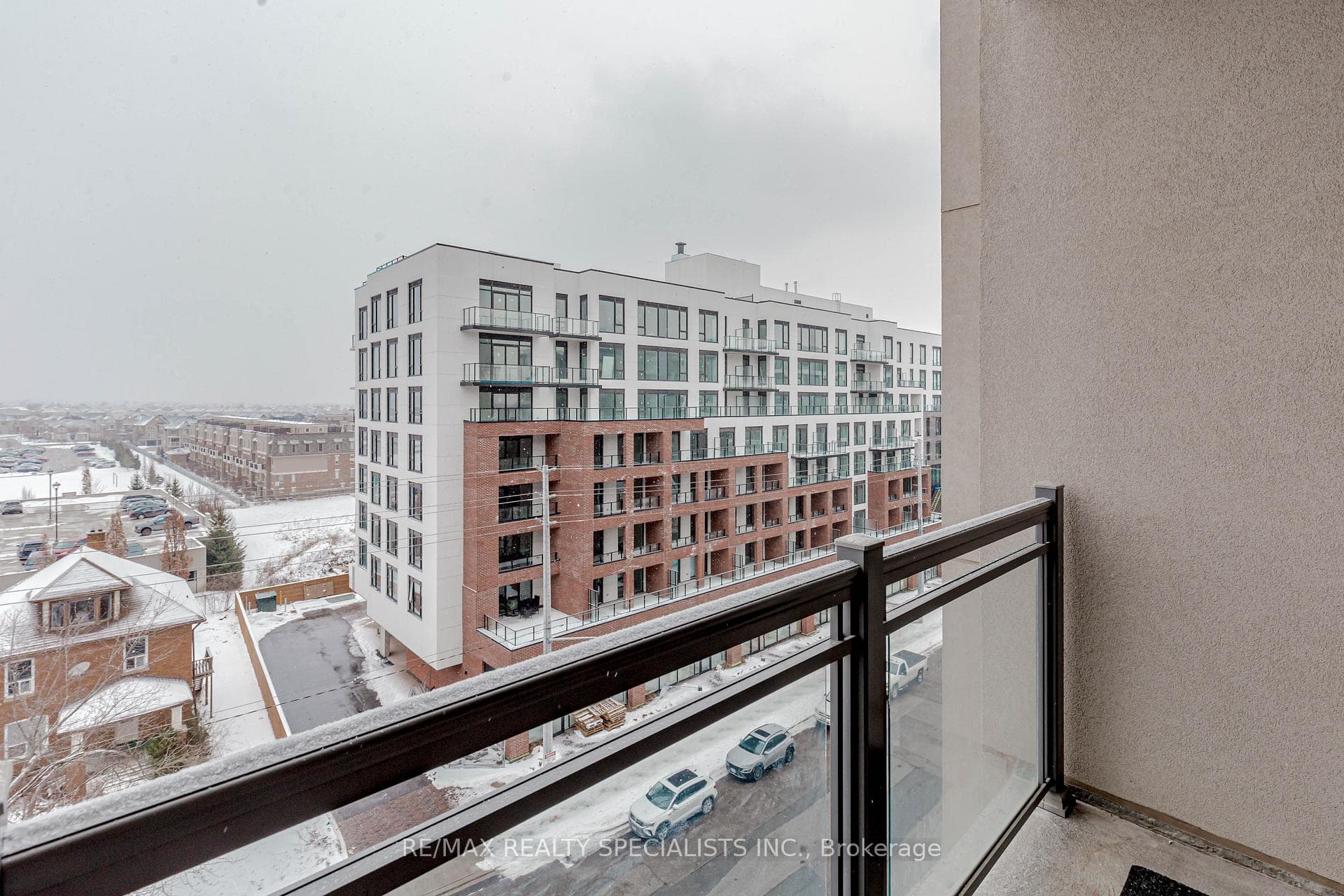 2486 OLD BRONTE Road Unit 616 photo 29
