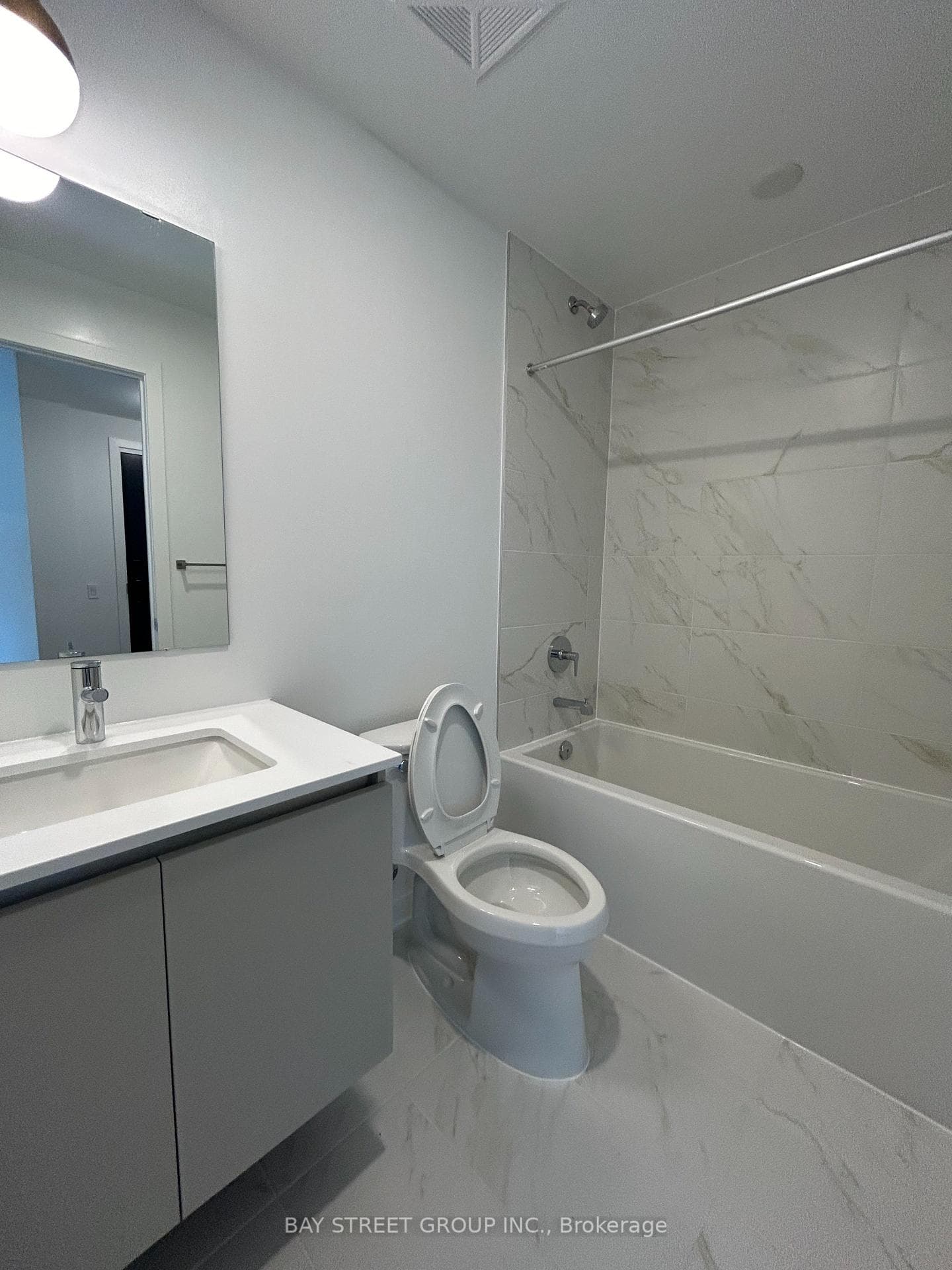 395 Dundas Street Unit 307 photo 15