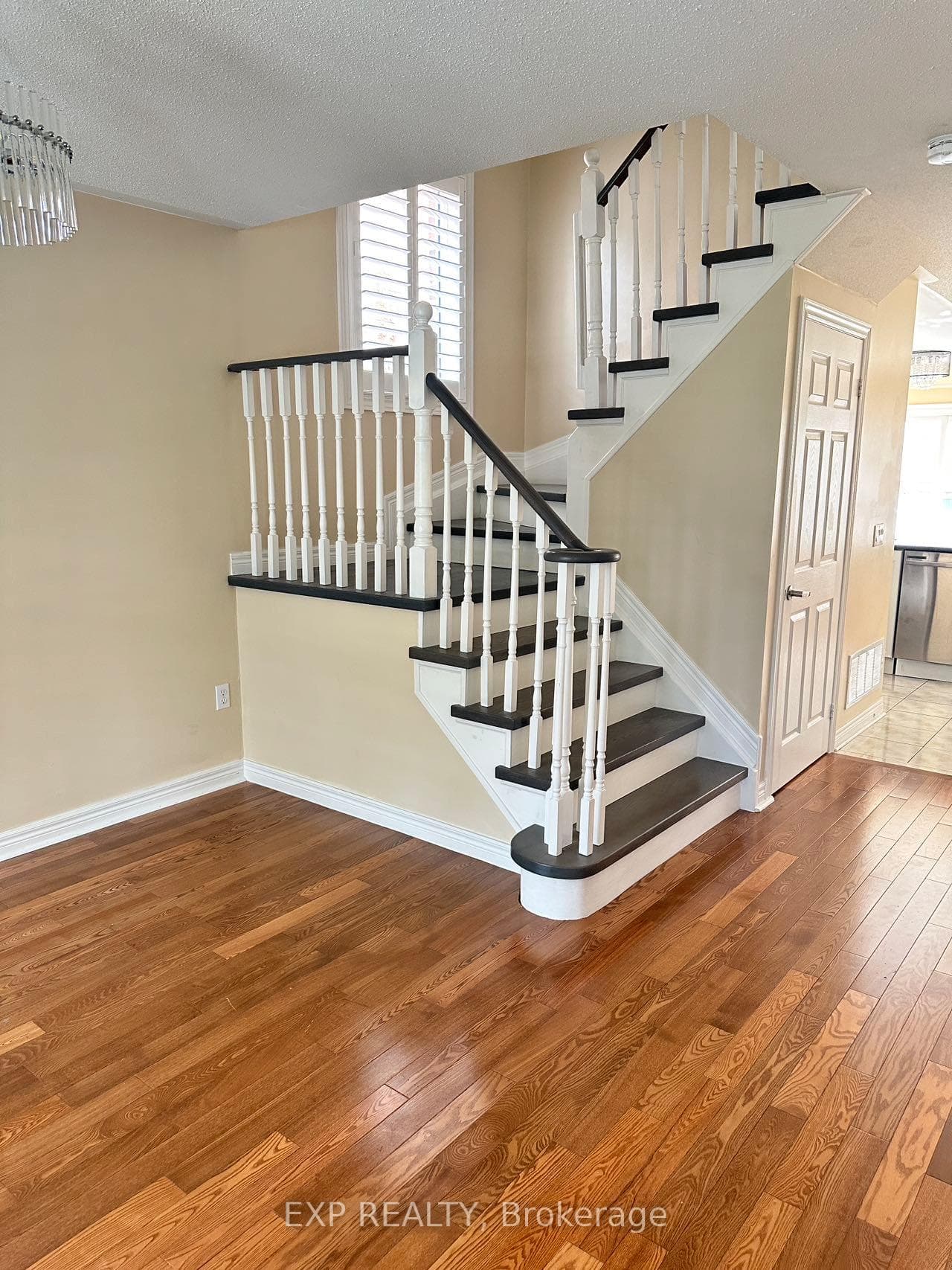 240 Williamson Road photo 7