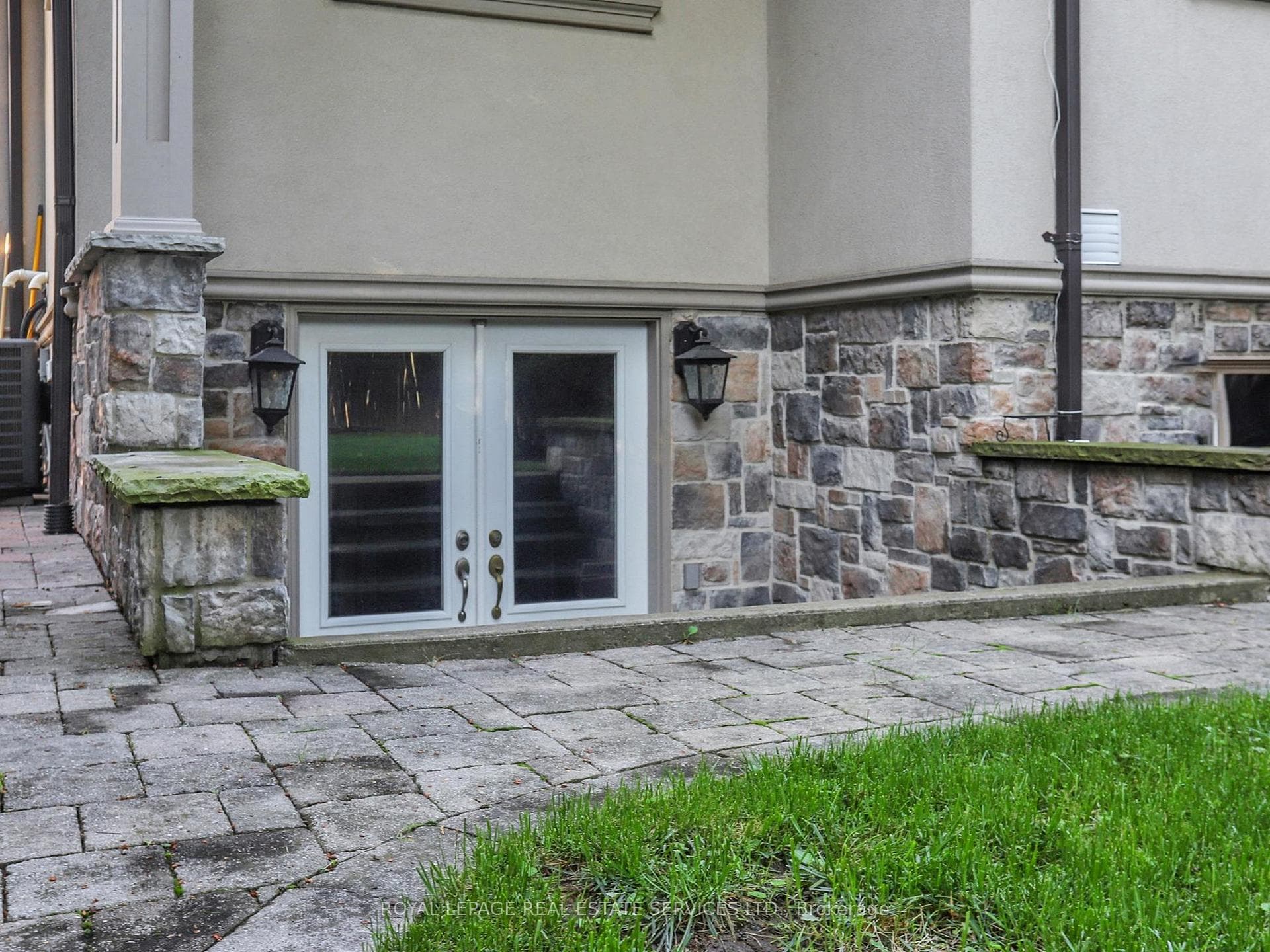 Walk-Up Basement, Interlocking Around the House