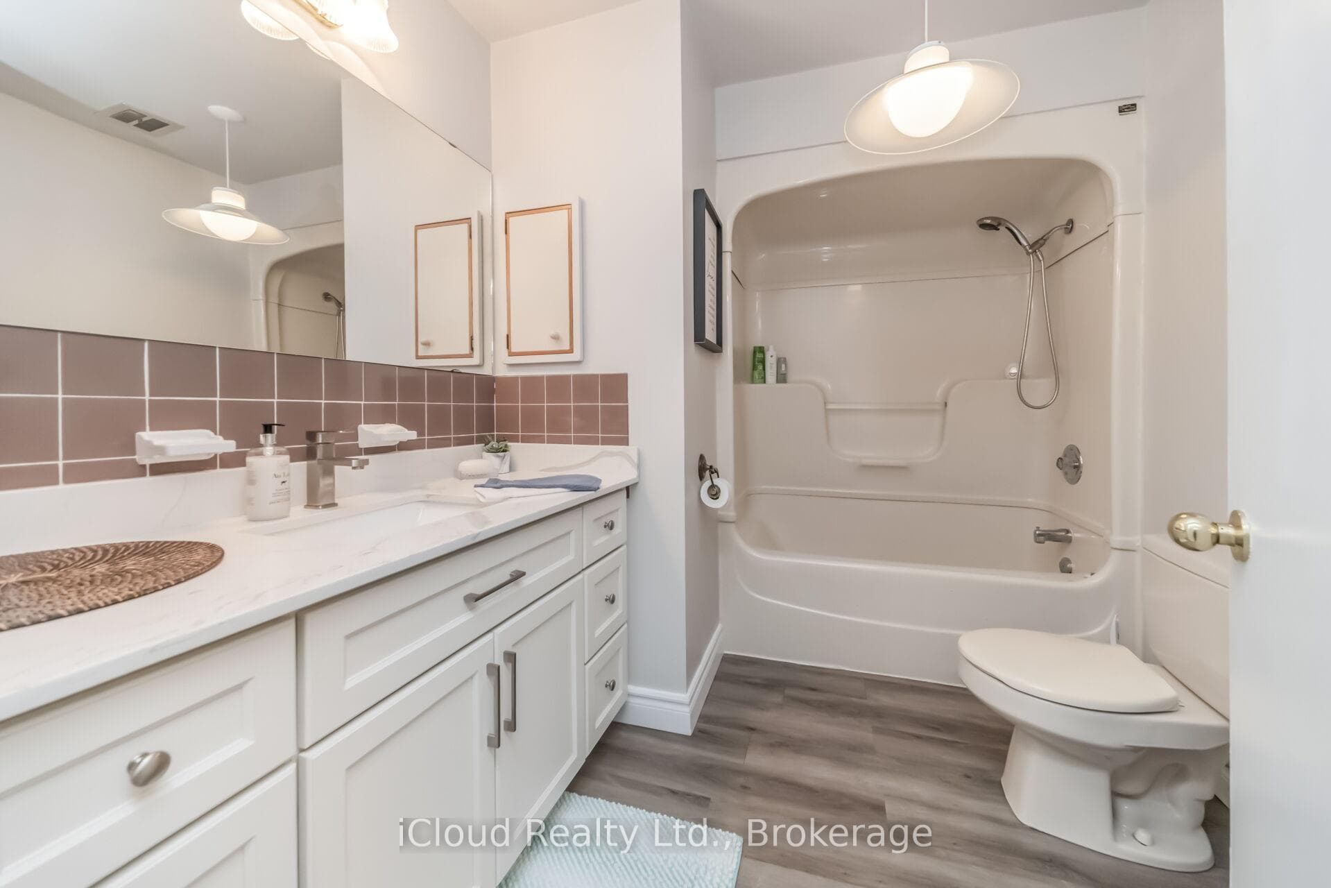 17 Algonquin Boulevard photo 30