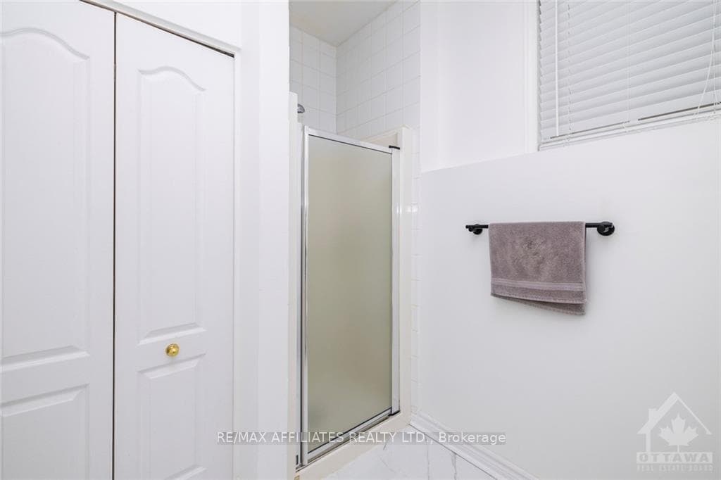 168 CRAMPTON Drive photo 23